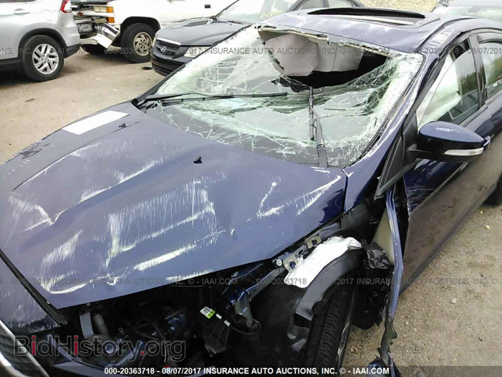 2017 Ford Focus - VIN: 1FADP3H27HL210633 - Photo 6