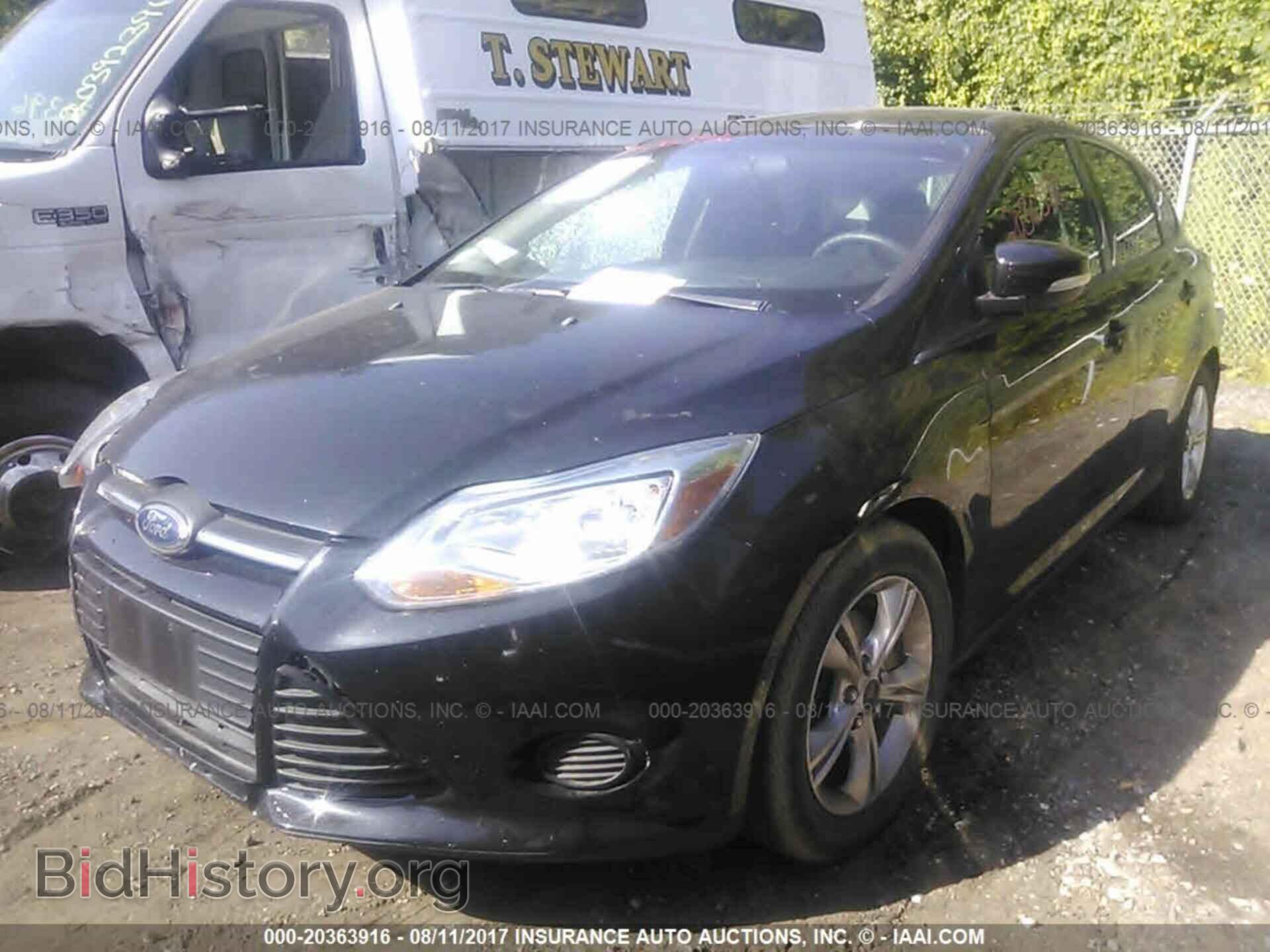2014 Ford Focus - VIN: 1FADP3K25EL326871 - Photo 2