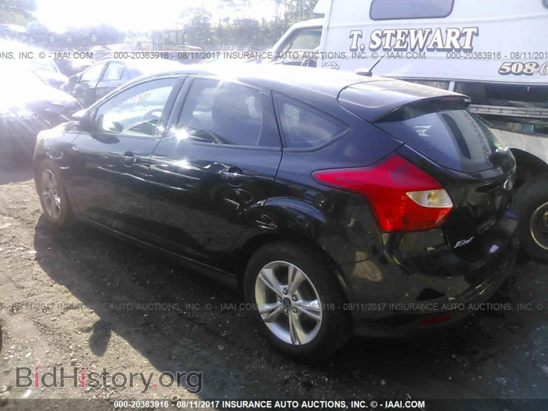 2014 Ford Focus - VIN: 1FADP3K25EL326871 - Photo 3