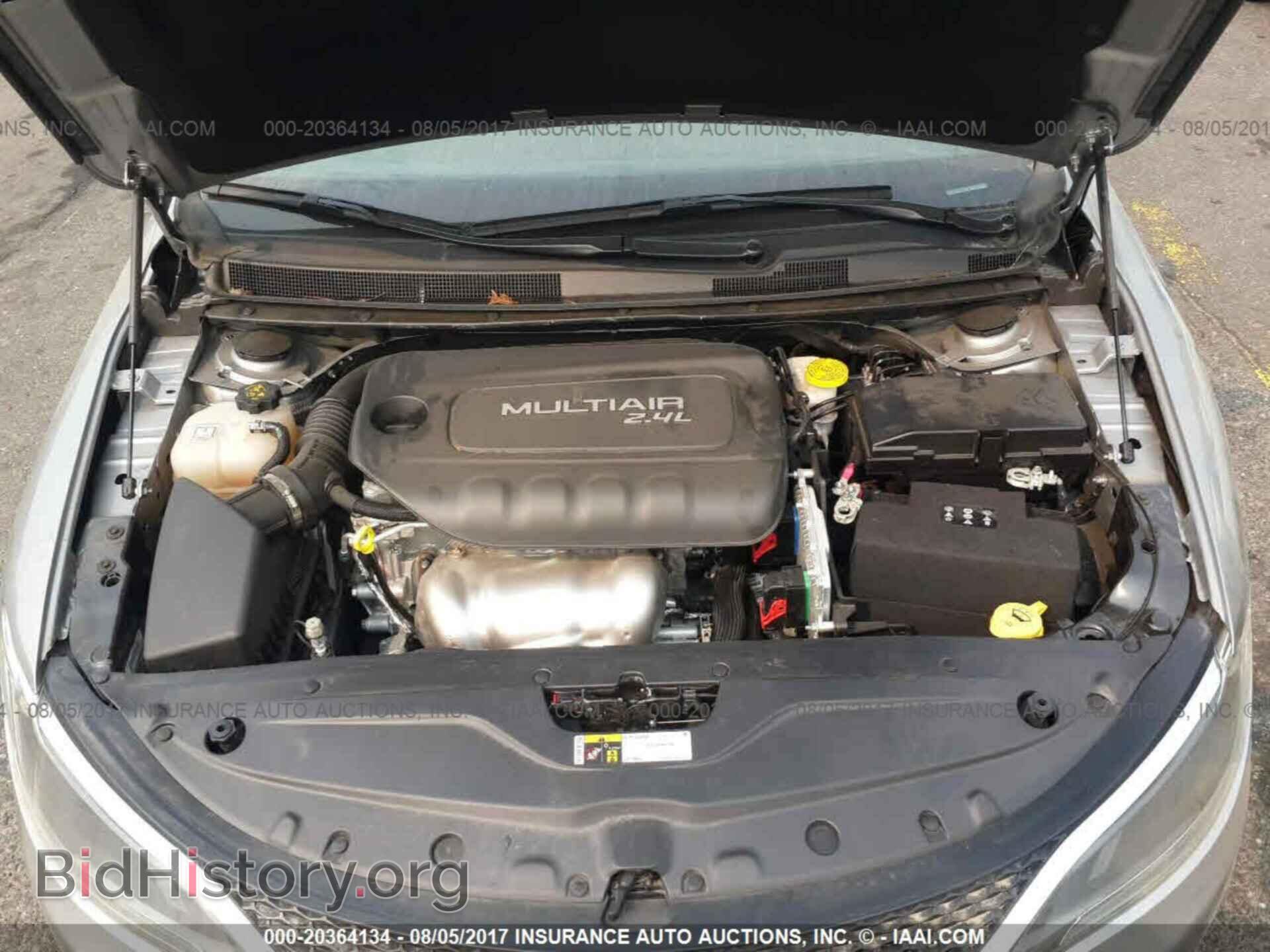 2016 Chrysler 200 - VIN: 1C3CCCAB9GN147036 - Фото 10