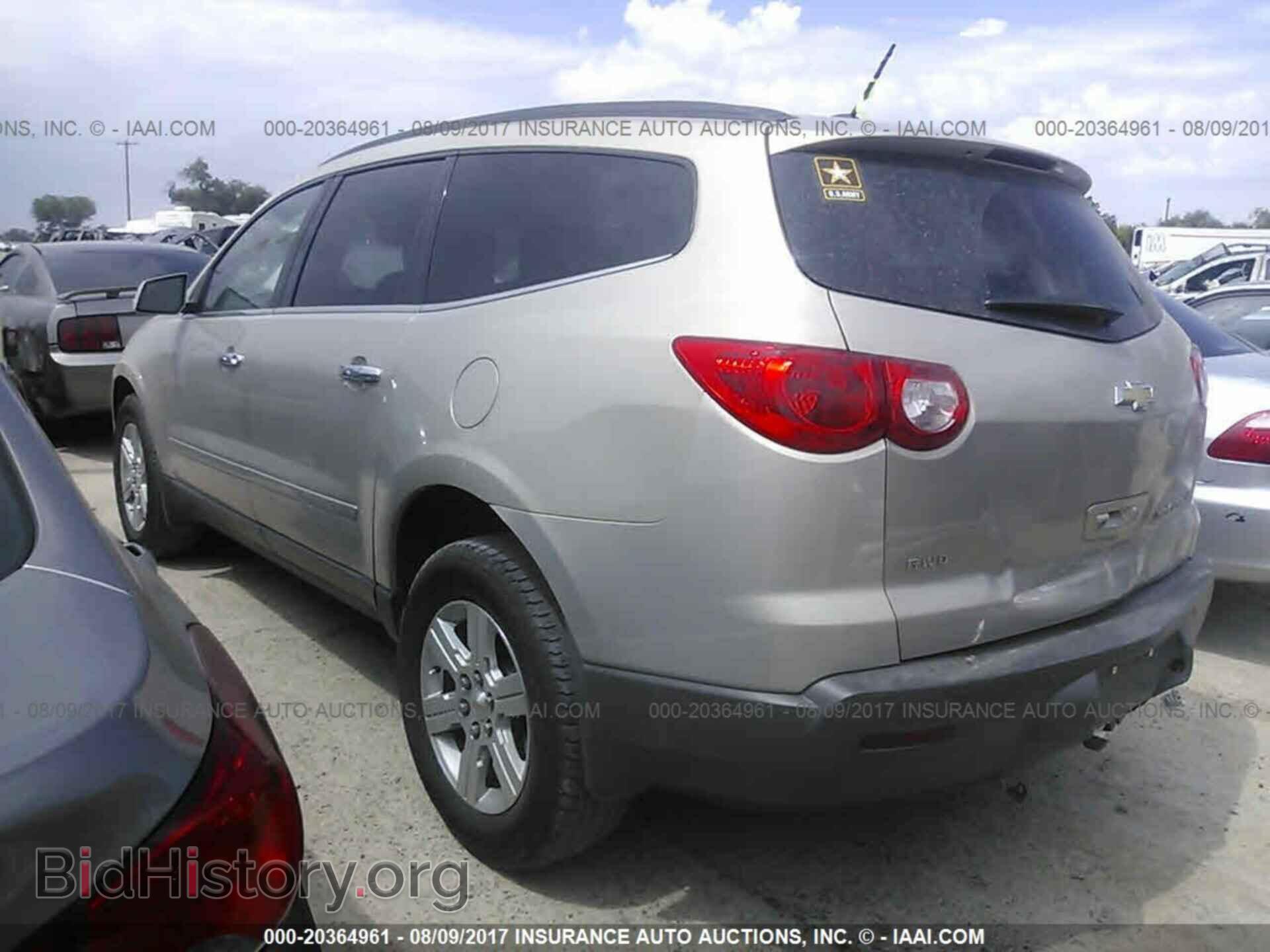 2012 Chevrolet Traverse - VIN: 1GNKVJED5CJ183266 - Фото 3