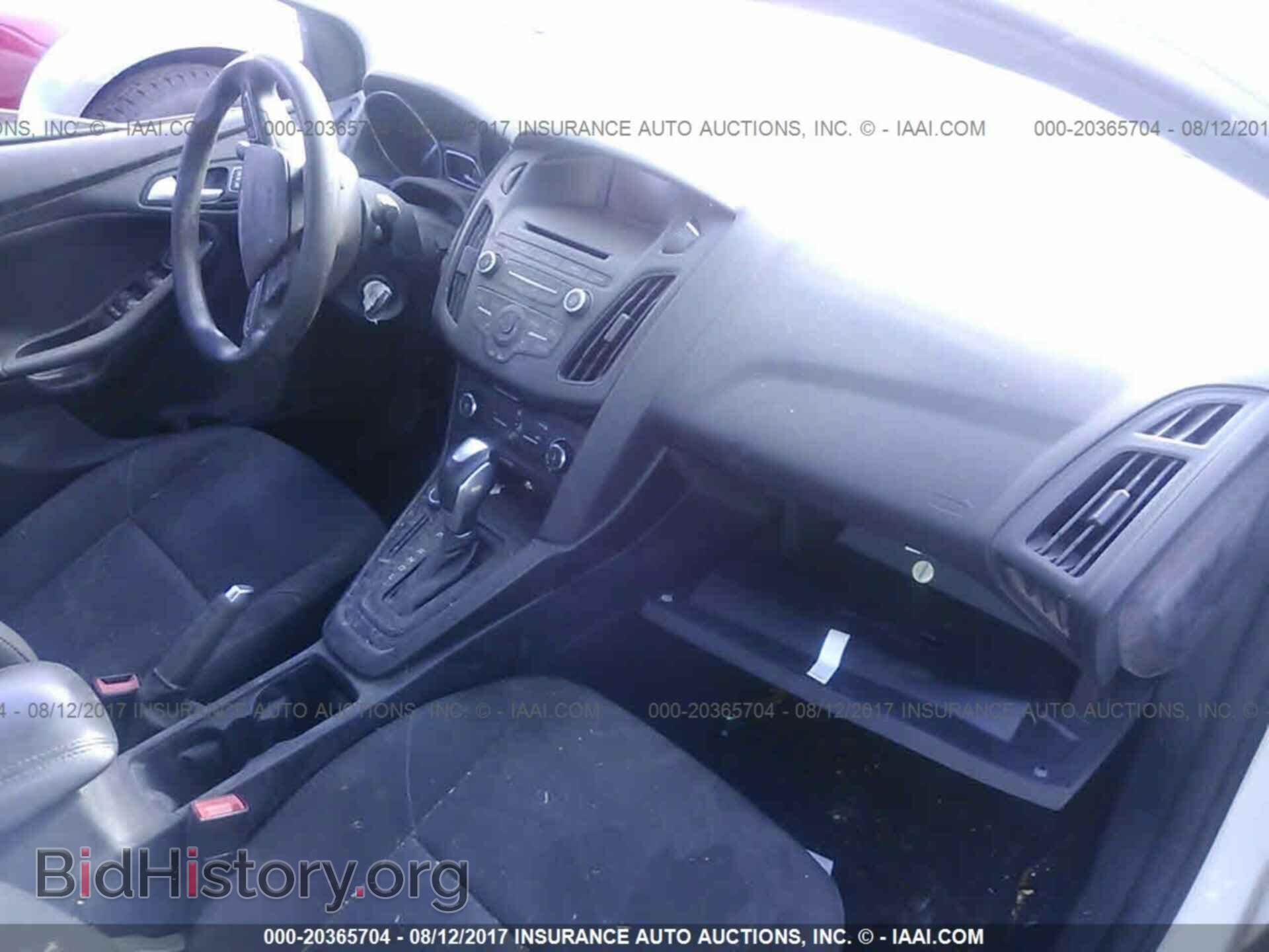 2015 Ford Focus - VIN: 1FADP3F24FL221055 - Photo 5