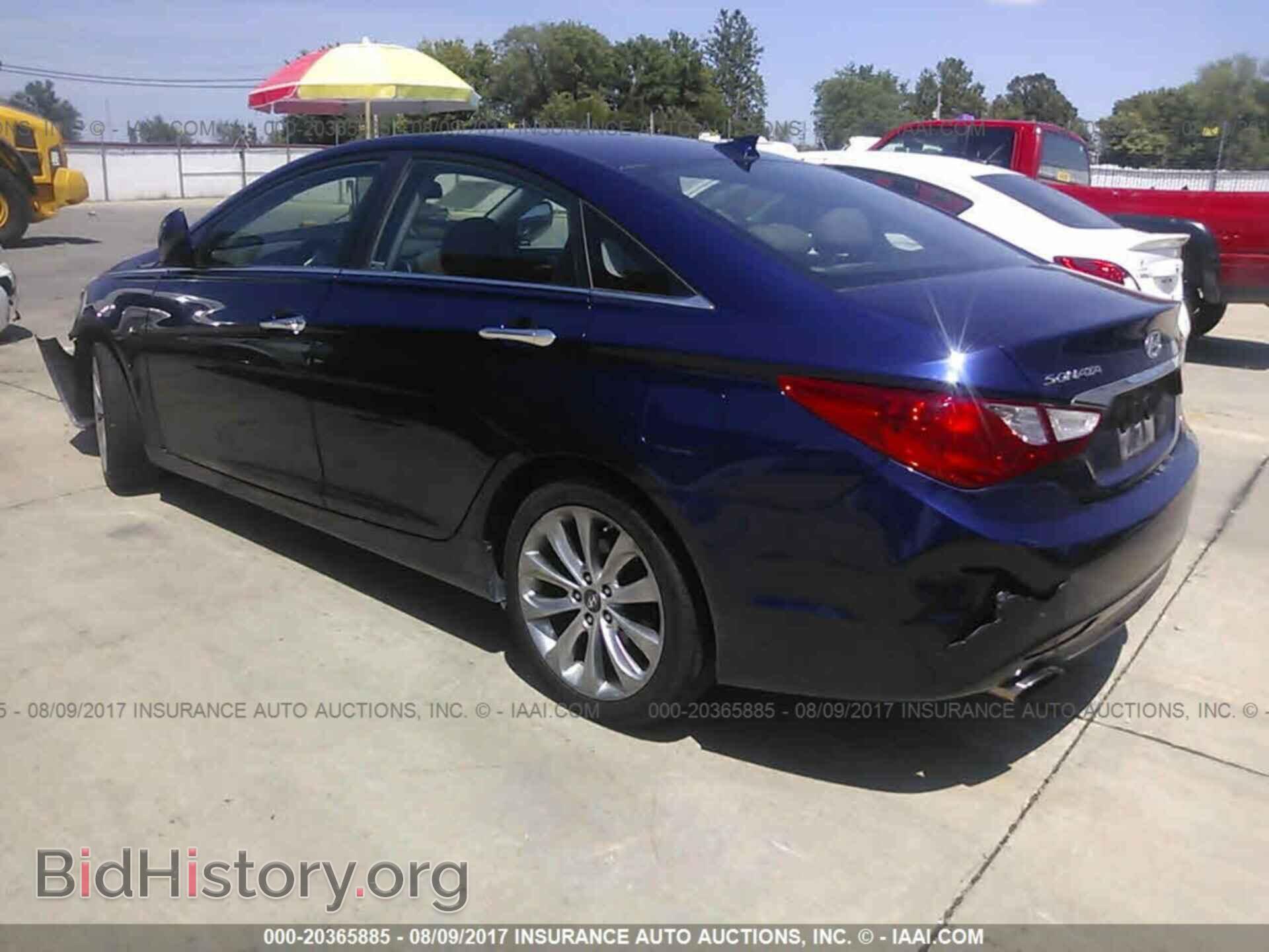 2012 Hyundai Sonata - VIN: 5NPEC4ACXCH313366 - Photo 3