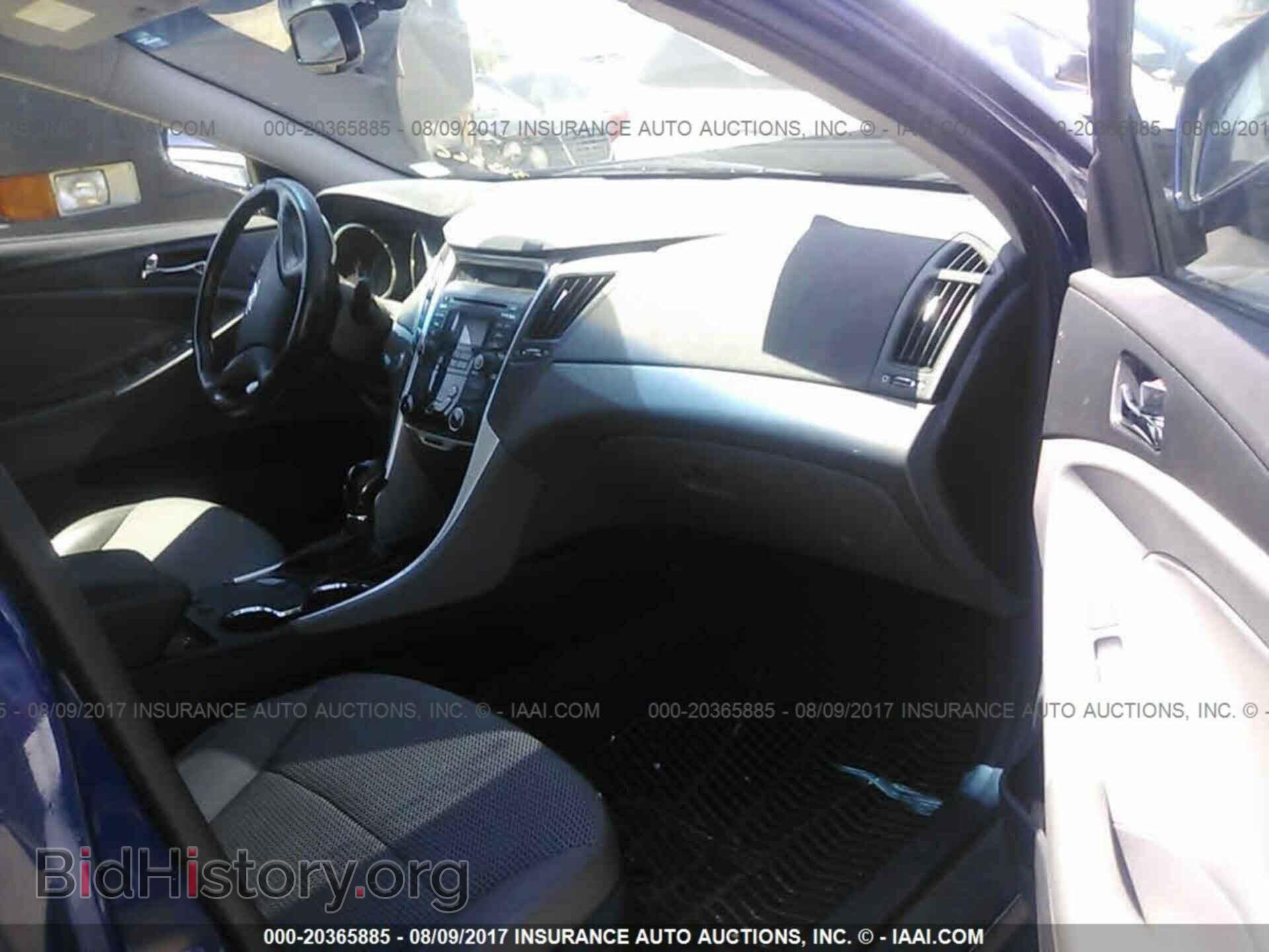 2012 Hyundai Sonata - VIN: 5NPEC4ACXCH313366 - Photo 5
