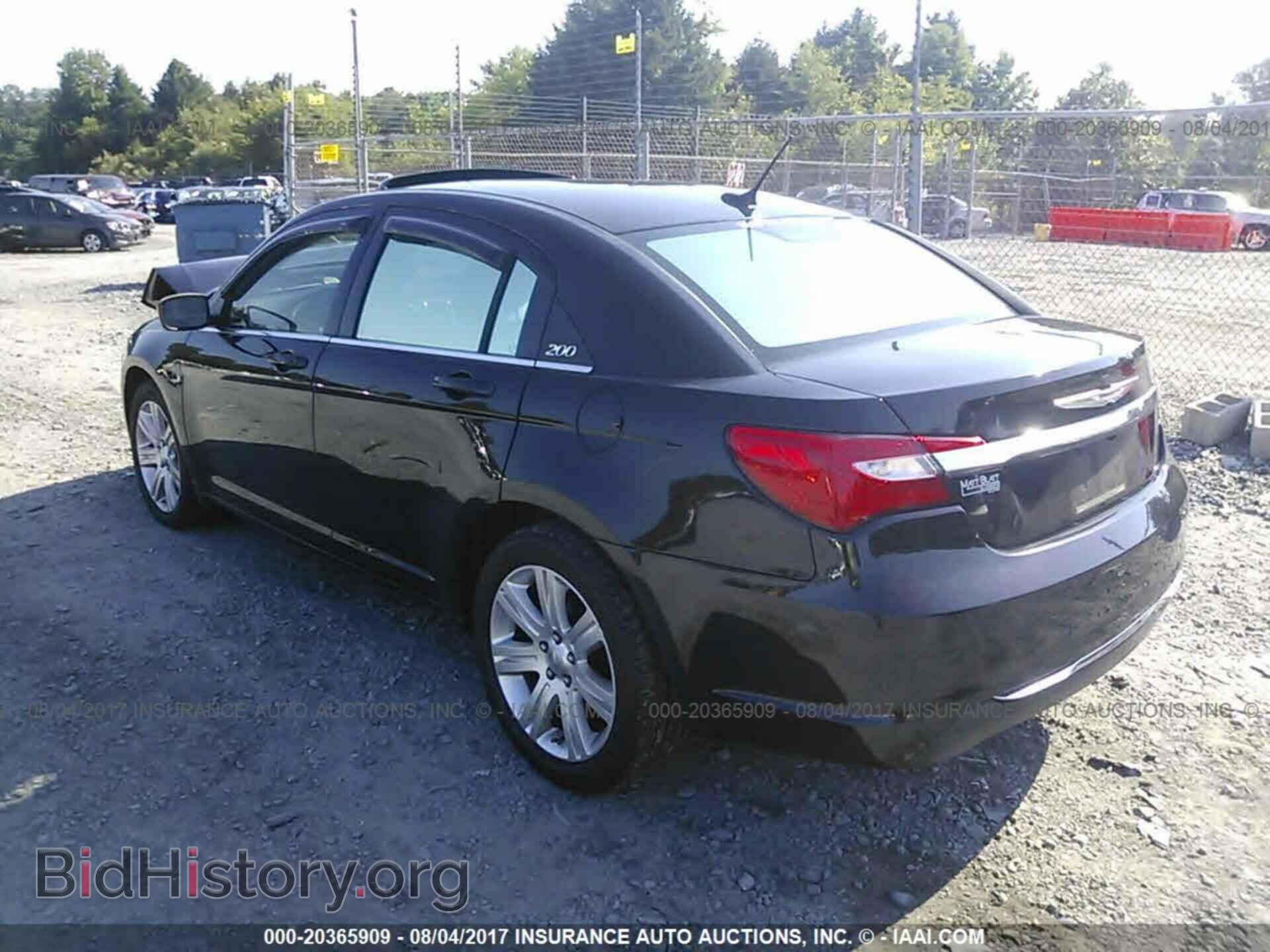 2013 Chrysler 200 - VIN: 1C3CCBBB2DN650055 - Photo 3