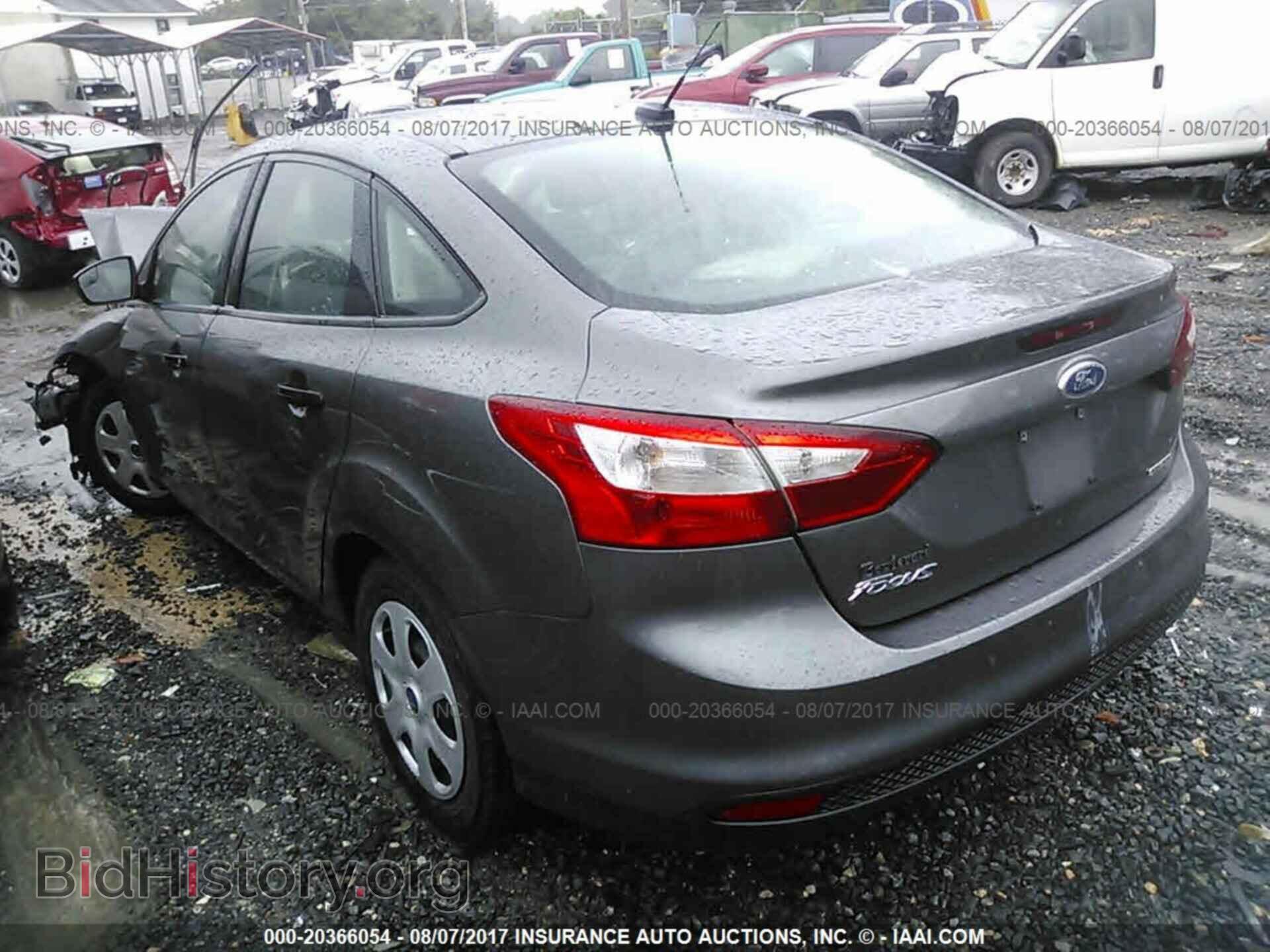 2013 Ford Focus - VIN: 1FADP3E21DL331947 - Photo 3