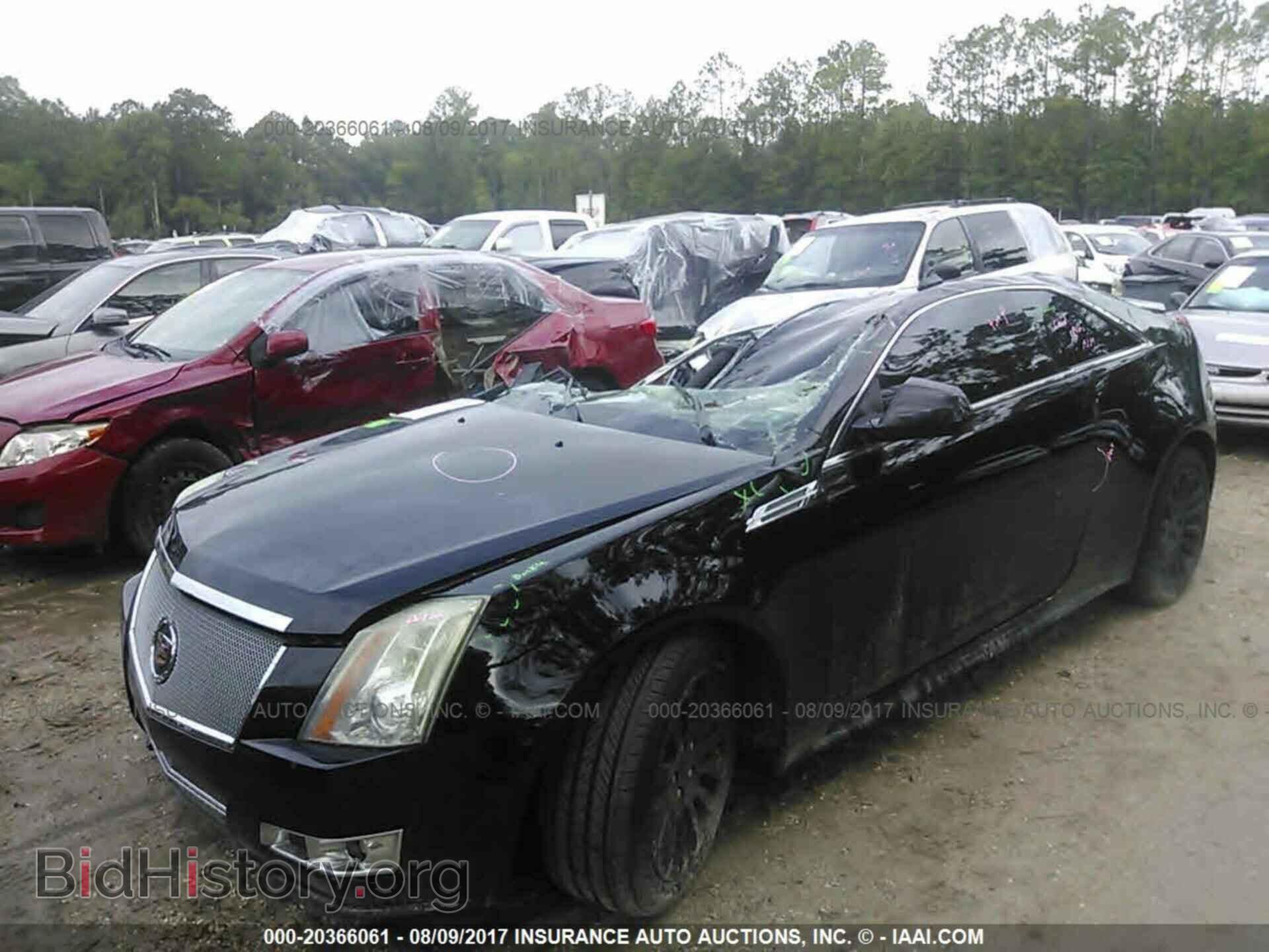 2011 Cadillac Cts - VIN: 1G6DJ1ED2B0130867 - Фото 2