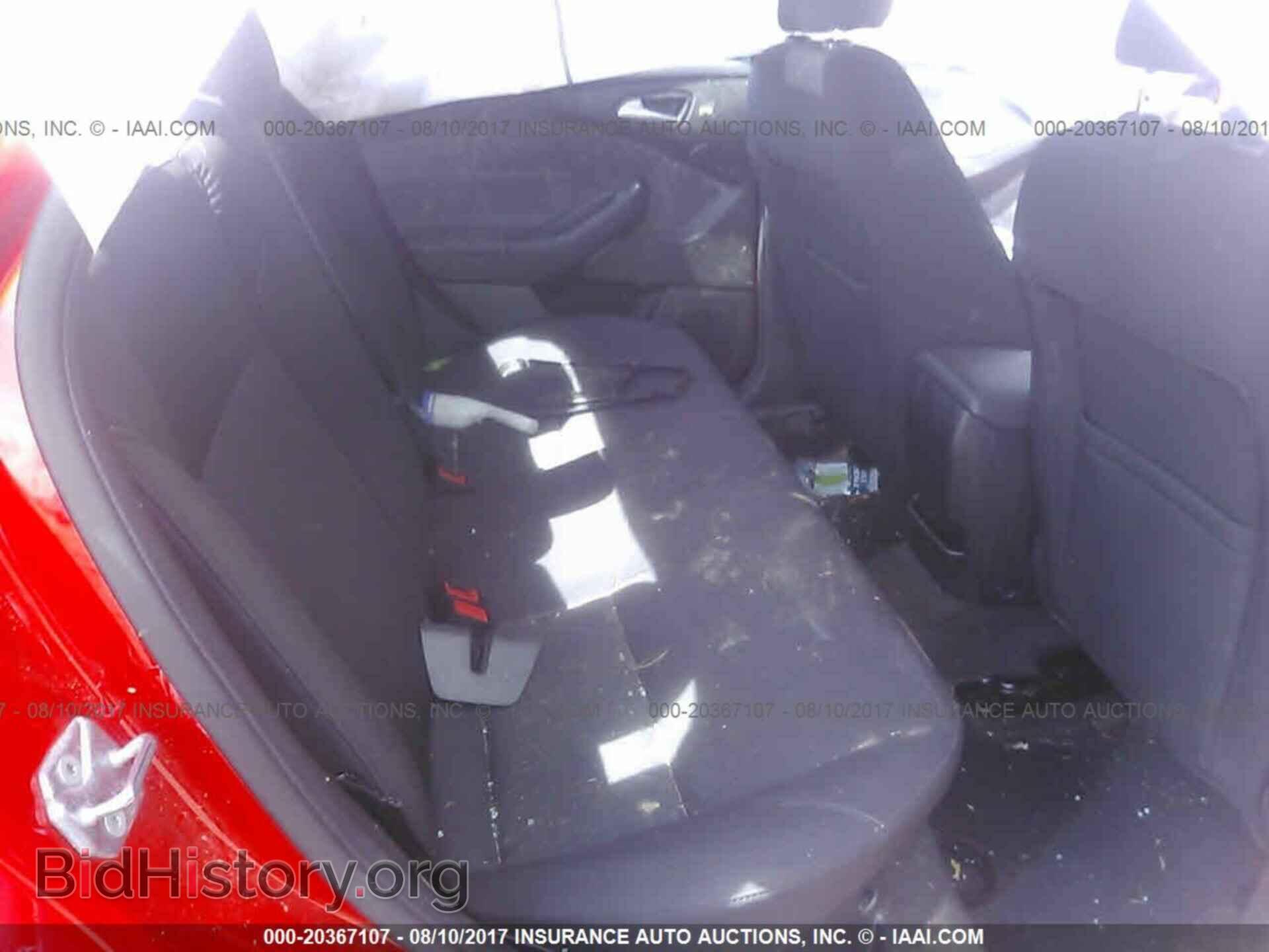 2016 Ford Focus - VIN: 1FADP3F26GL395548 - Photo 8