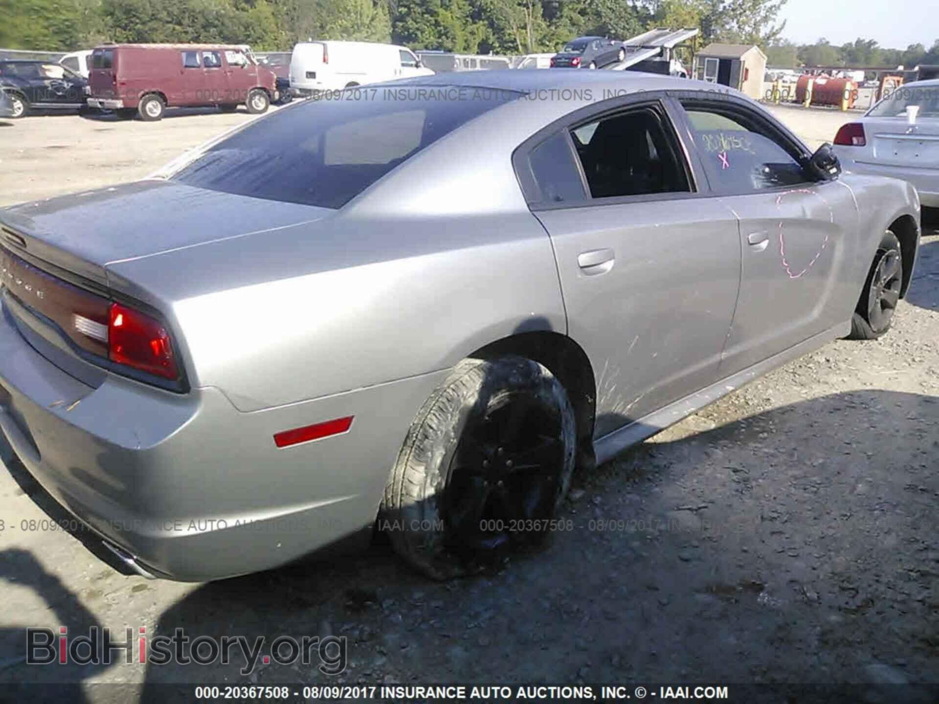 2011 Dodge Charger - VIN: 2B3CL3CG1BH548801 - Фото 4