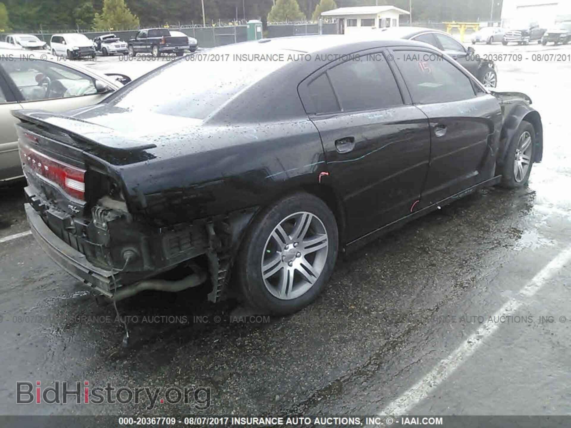 2014 Dodge Charger - VIN: 2C3CDXCT1EH106898 - Photo 4