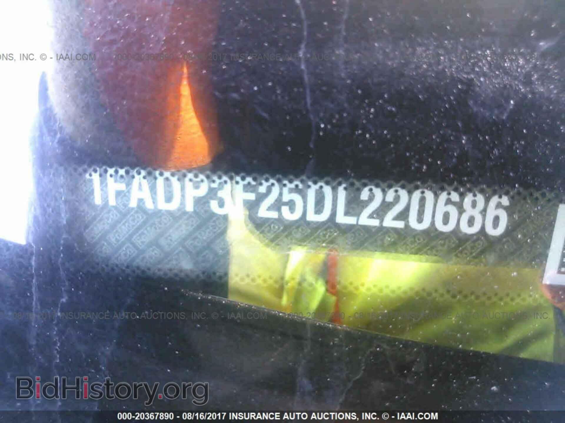2013 Ford Focus - VIN: 1FADP3F25DL220686 - Photo 9