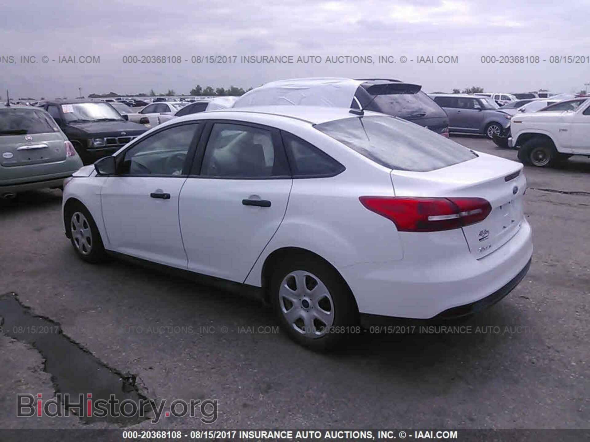 2016 Ford Focus - VIN: 1FADP3E27GL391297 - Фото 3