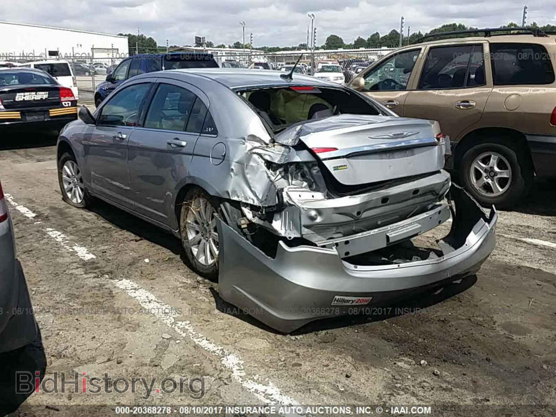 2013 Chrysler 200 - VIN: 1C3CCBBG3DN639013 - Фото 3