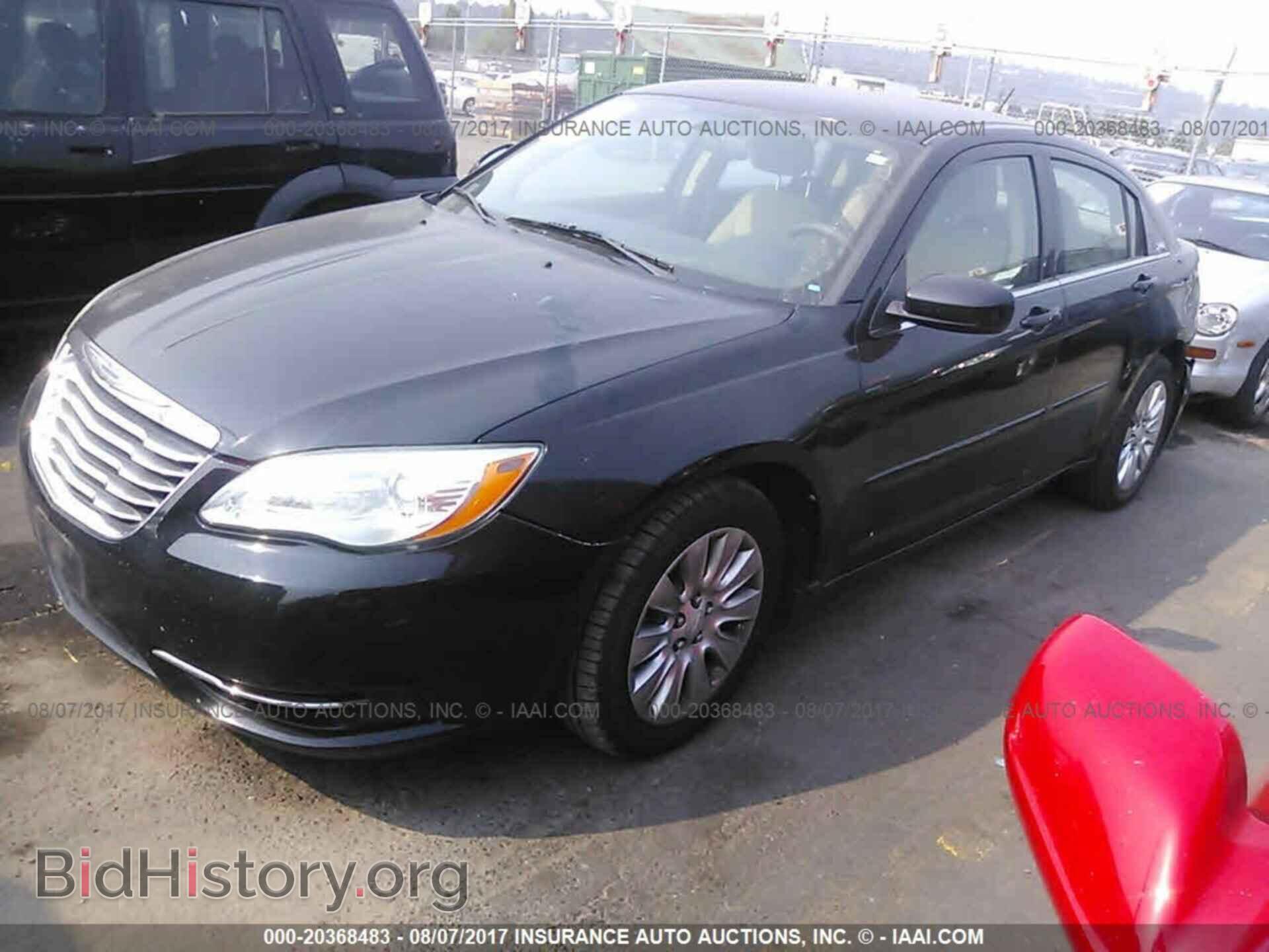 2012 Chrysler 200 - VIN: 1C3CCBAB3CN199685 - Фото 2