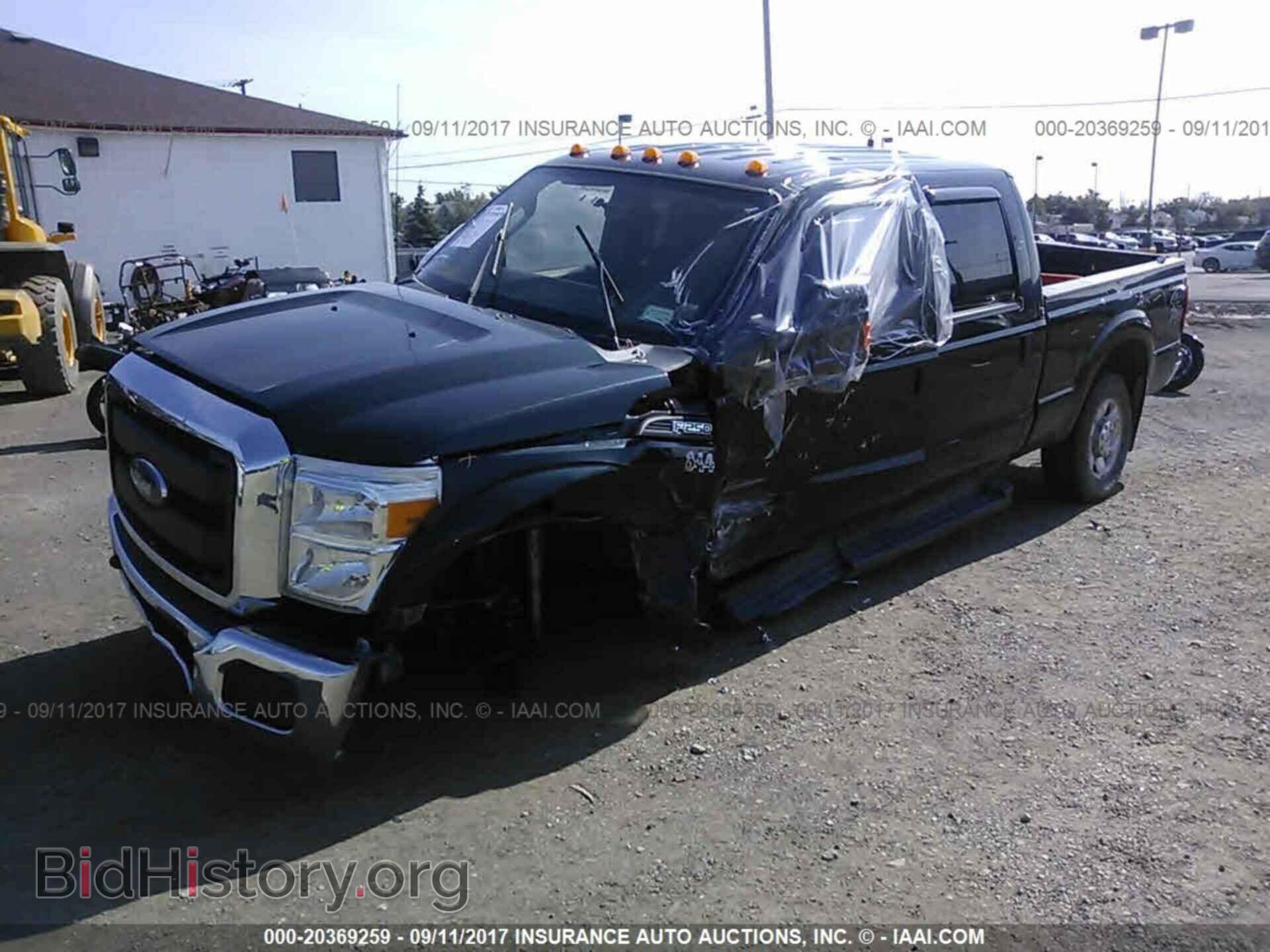 2014 Ford F250 - VIN: 1FT7W2B67EEB28255 - Фото 2