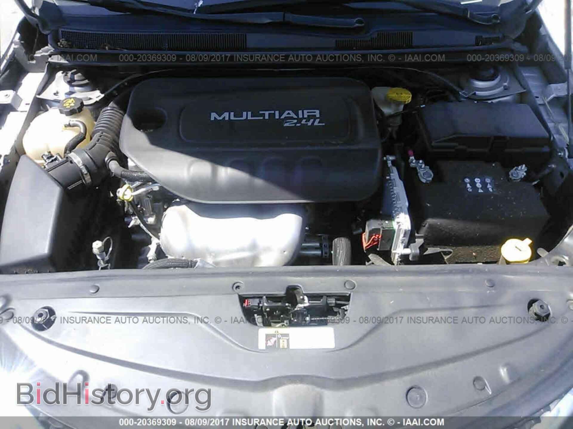 2015 Chrysler 200 - VIN: 1C3CCCABXFN539652 - Photo 10