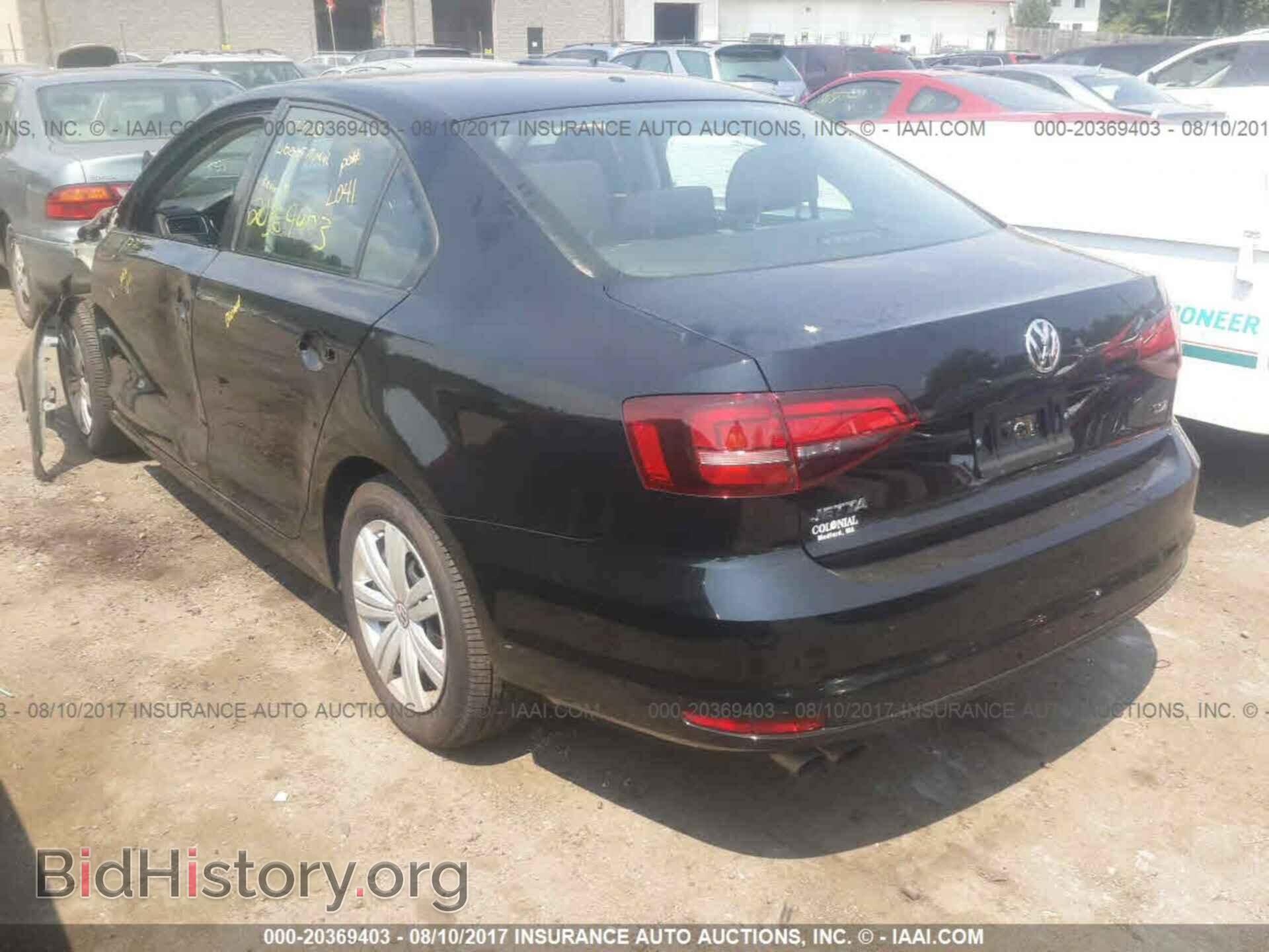 2017 Volkswagen Jetta - VIN: 3VW2B7AJ4HM332192 - Фото 3