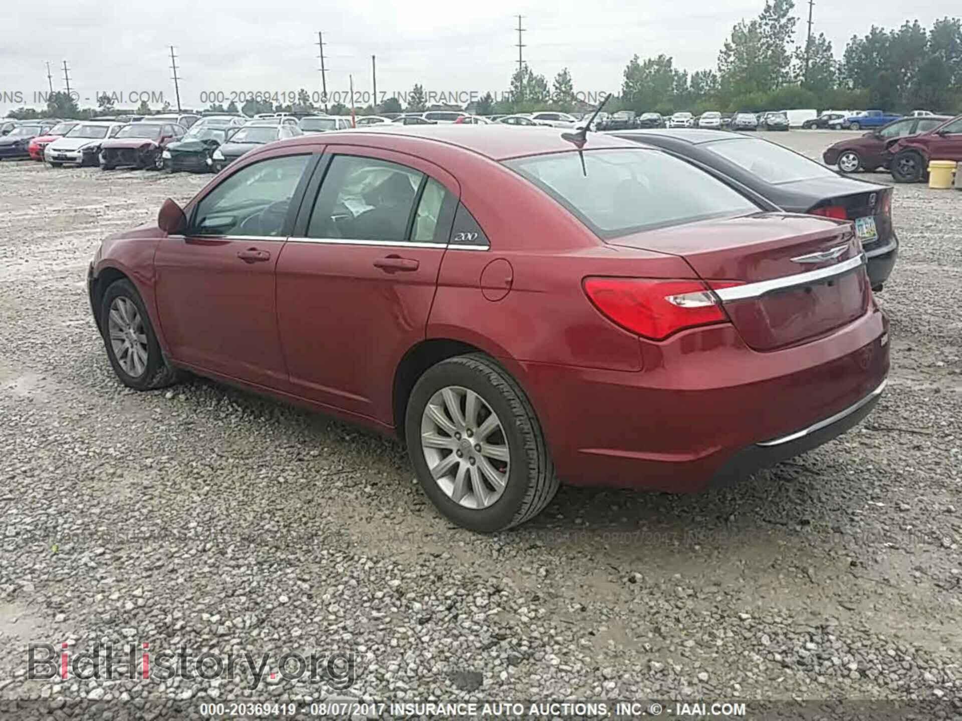 2013 Chrysler 200 - VIN: 1C3CCBBB4DN765093 - Фото 3