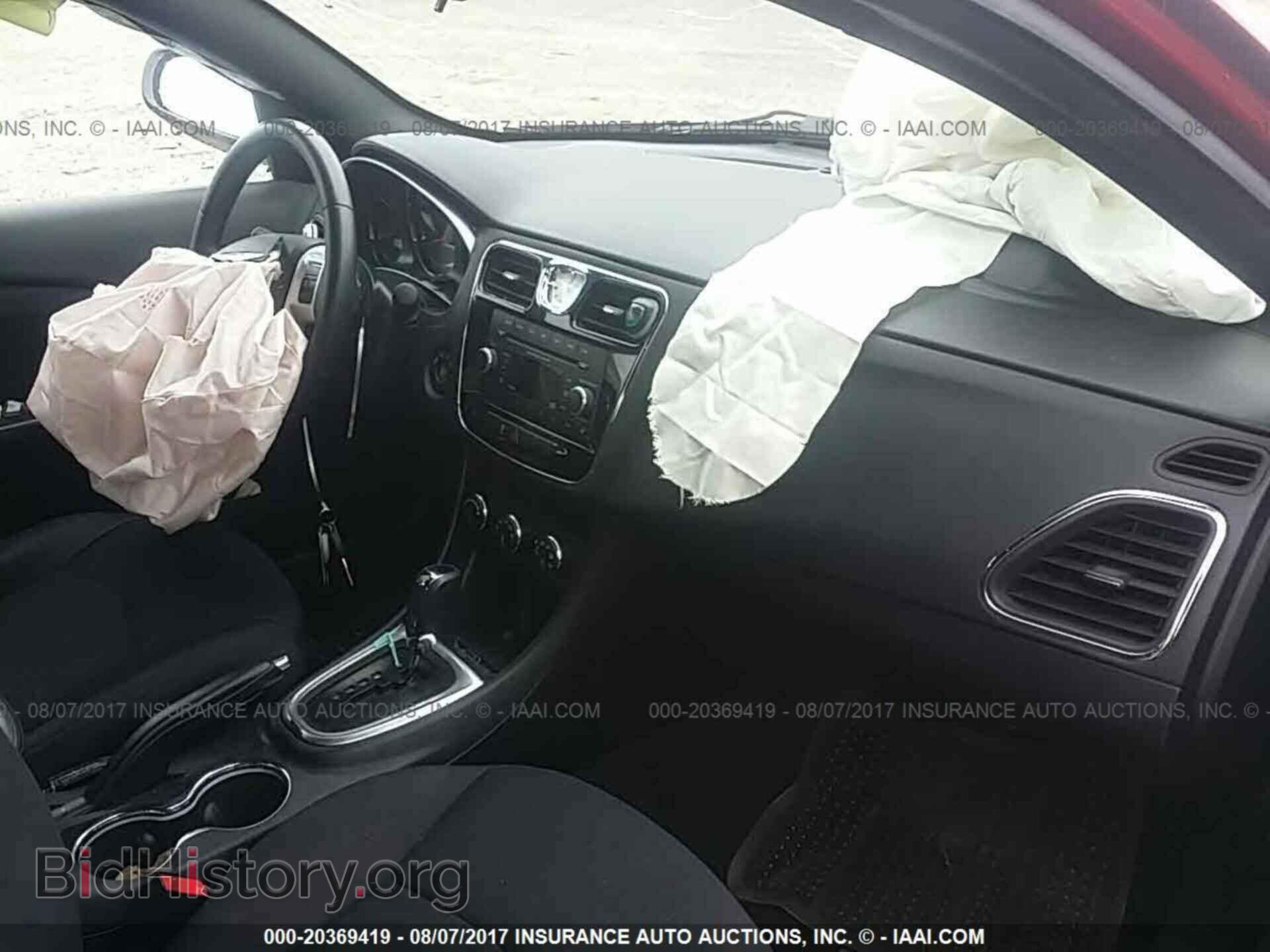 2013 Chrysler 200 - VIN: 1C3CCBBB4DN765093 - Фото 5