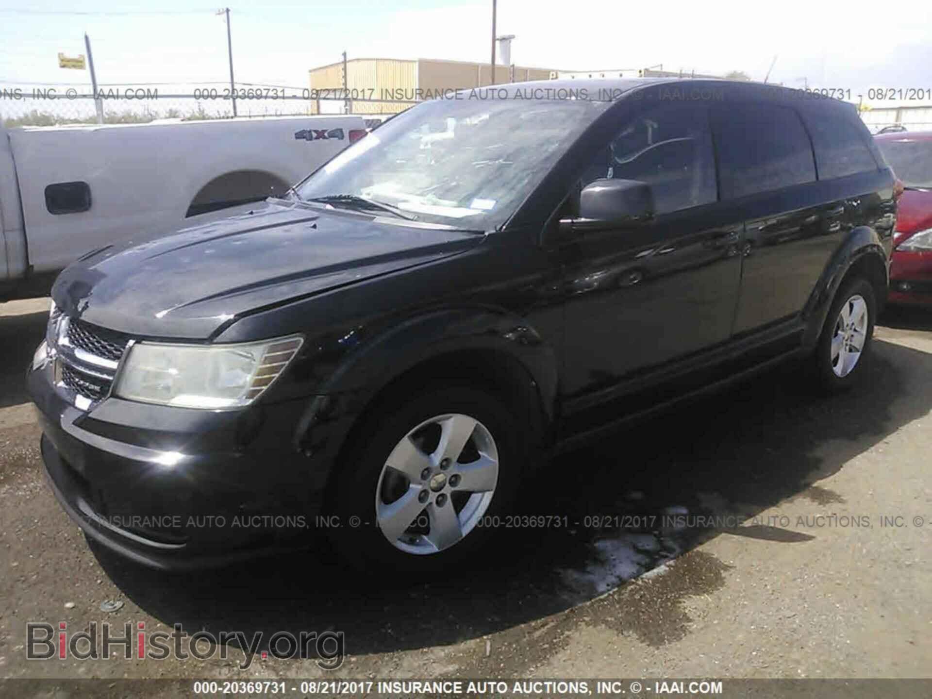 2011 Dodge Journey - VIN: 3D4PH1FG3BT520963 - Photo 2