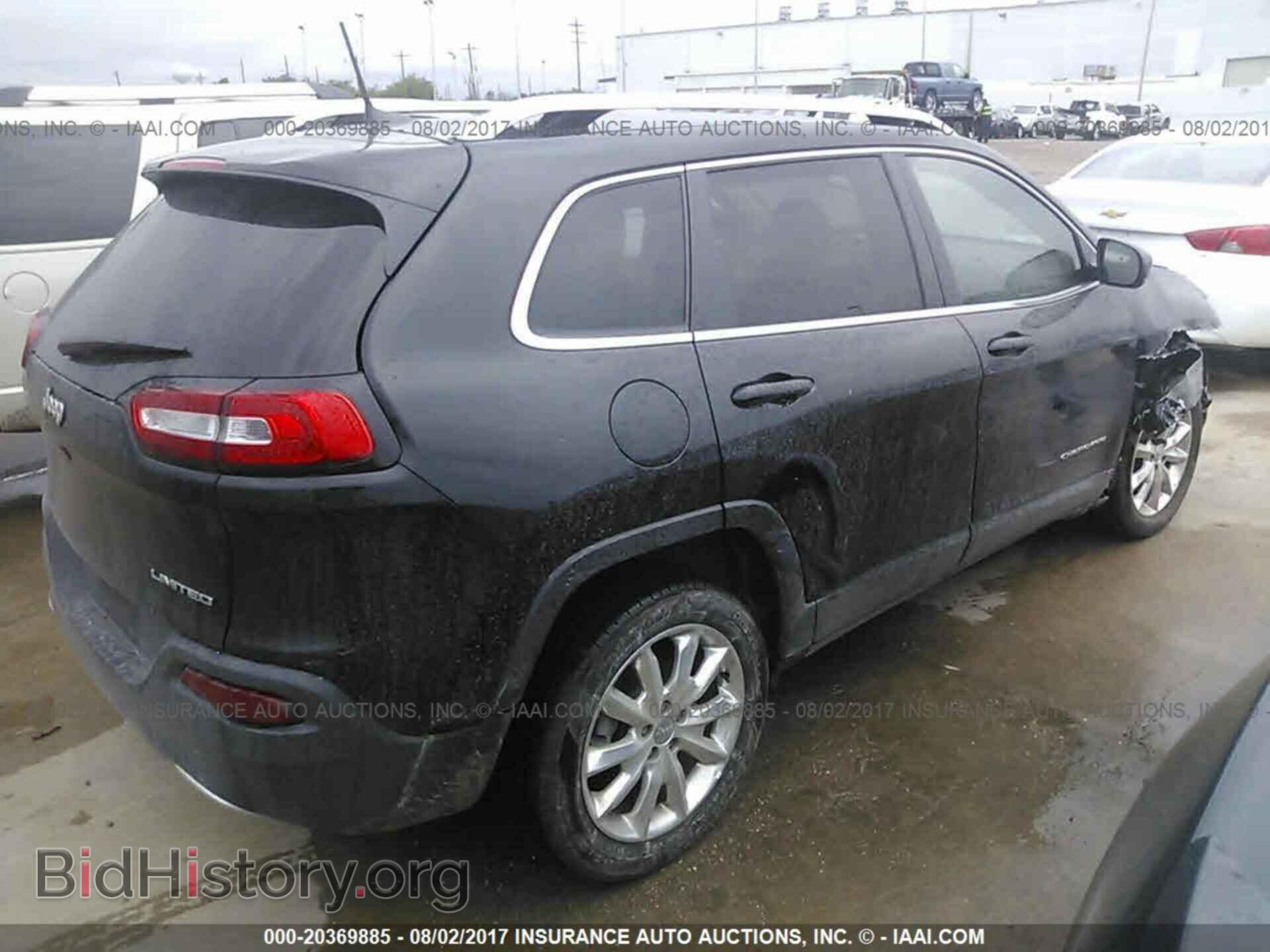 2017 Jeep Cherokee - VIN: 1C4PJLDB3HW516614 - Photo 4