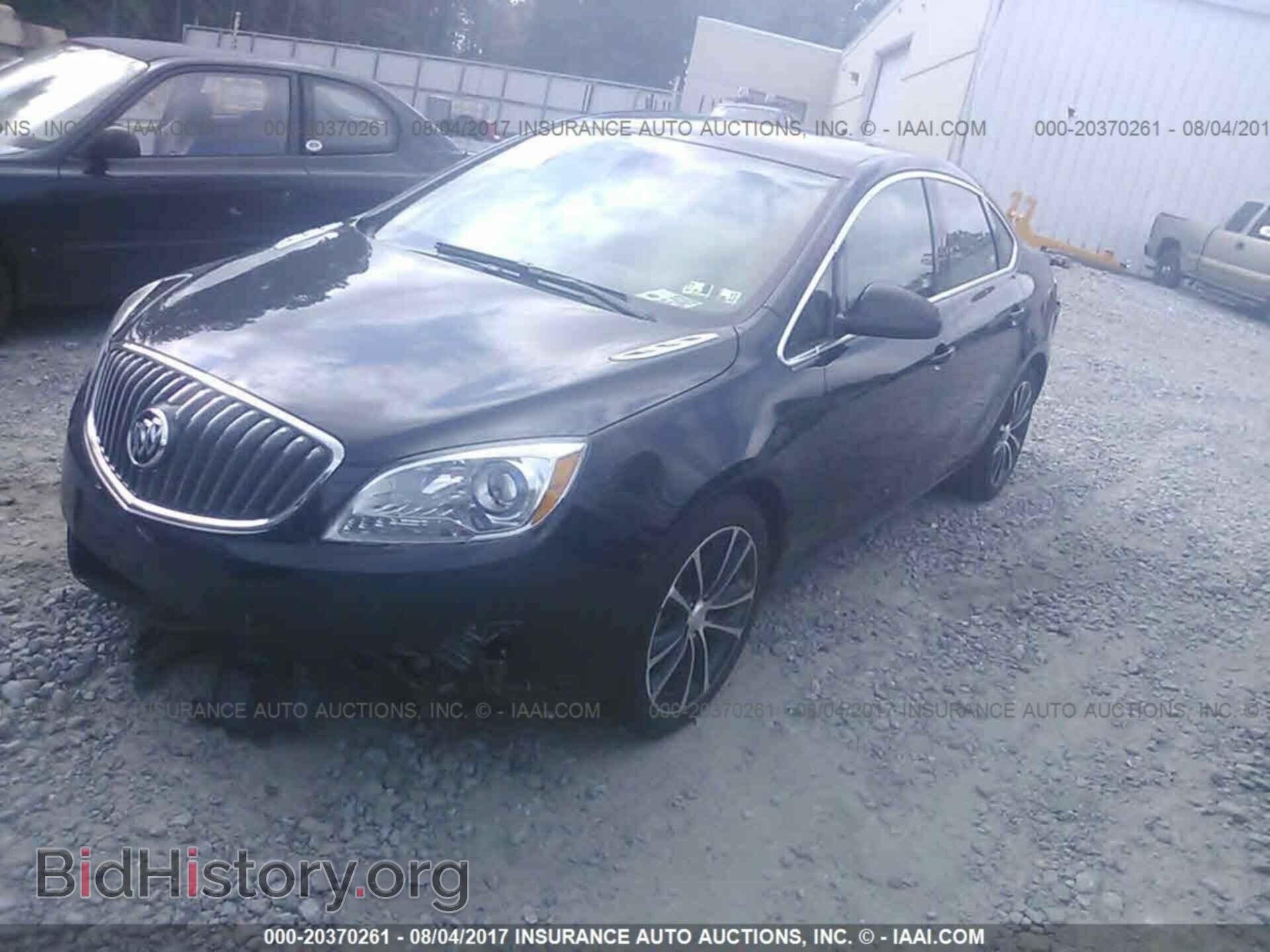 2017 Buick Verano - VIN: 1G4PR5SK0H4111972 - Фото 2