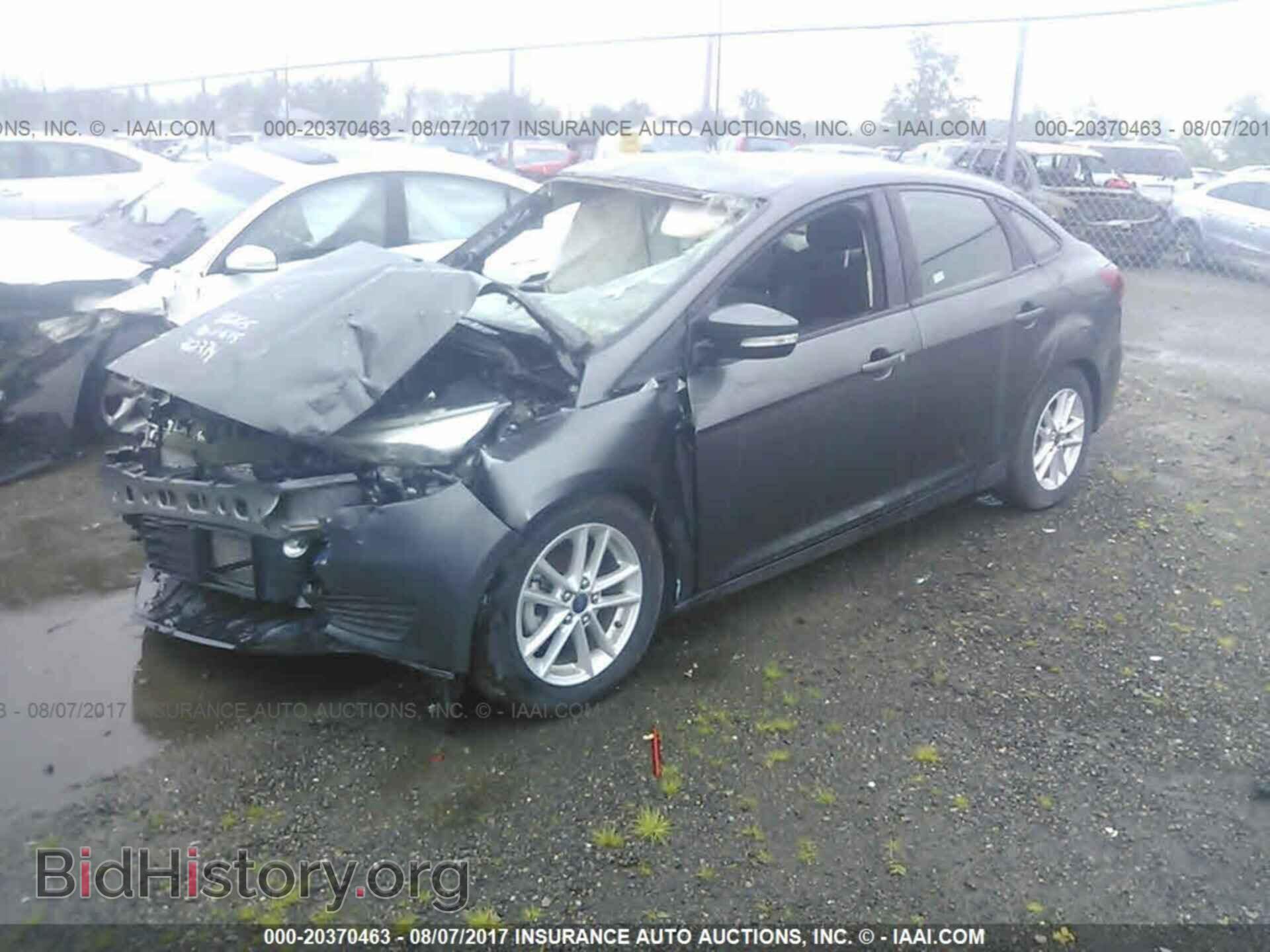 2015 Ford Focus - VIN: 1FADP3F25FL262374 - Фото 2