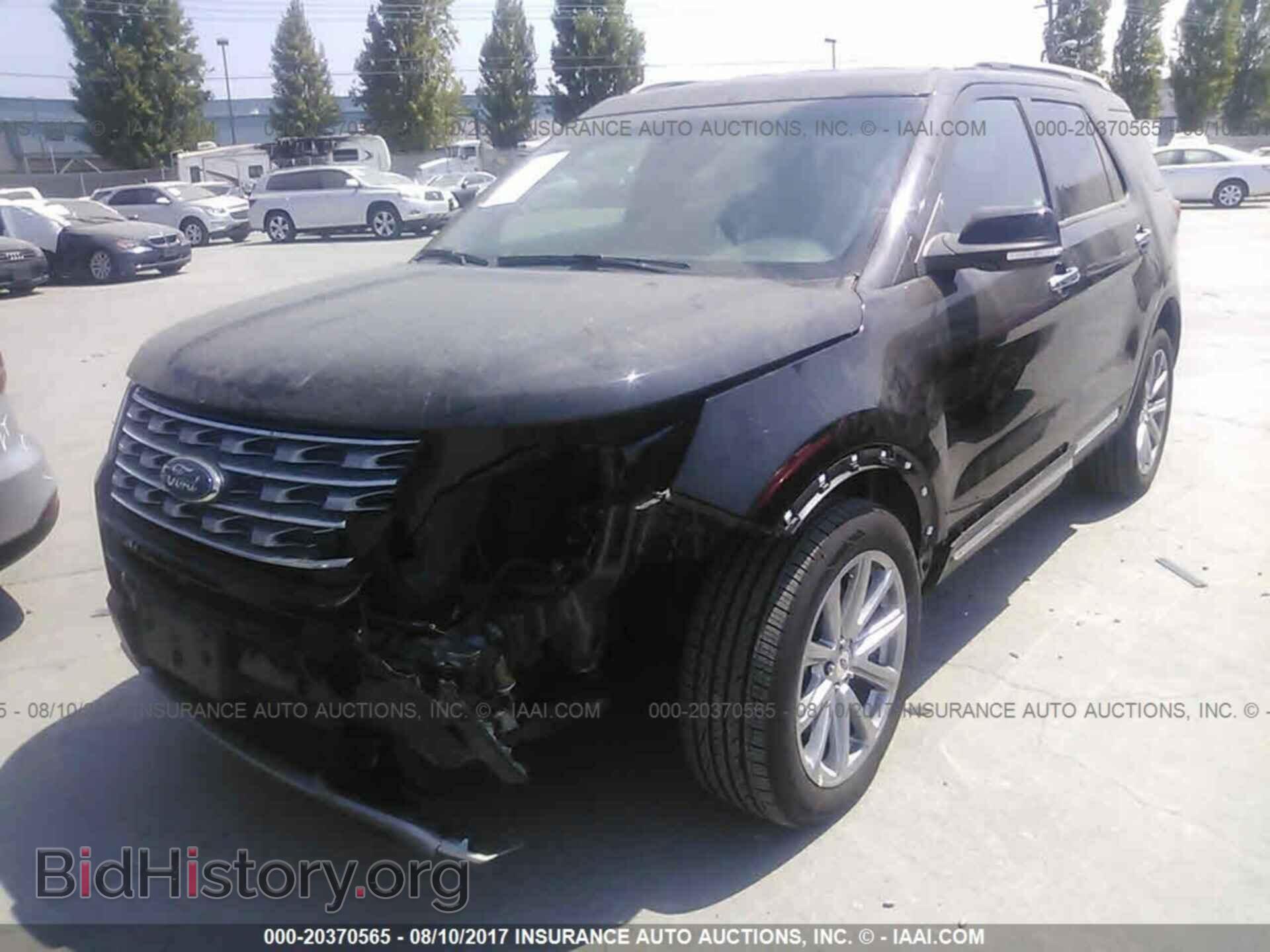2017 Ford Explorer - VIN: 1FM5K8F82HGA35276 - Photo 2
