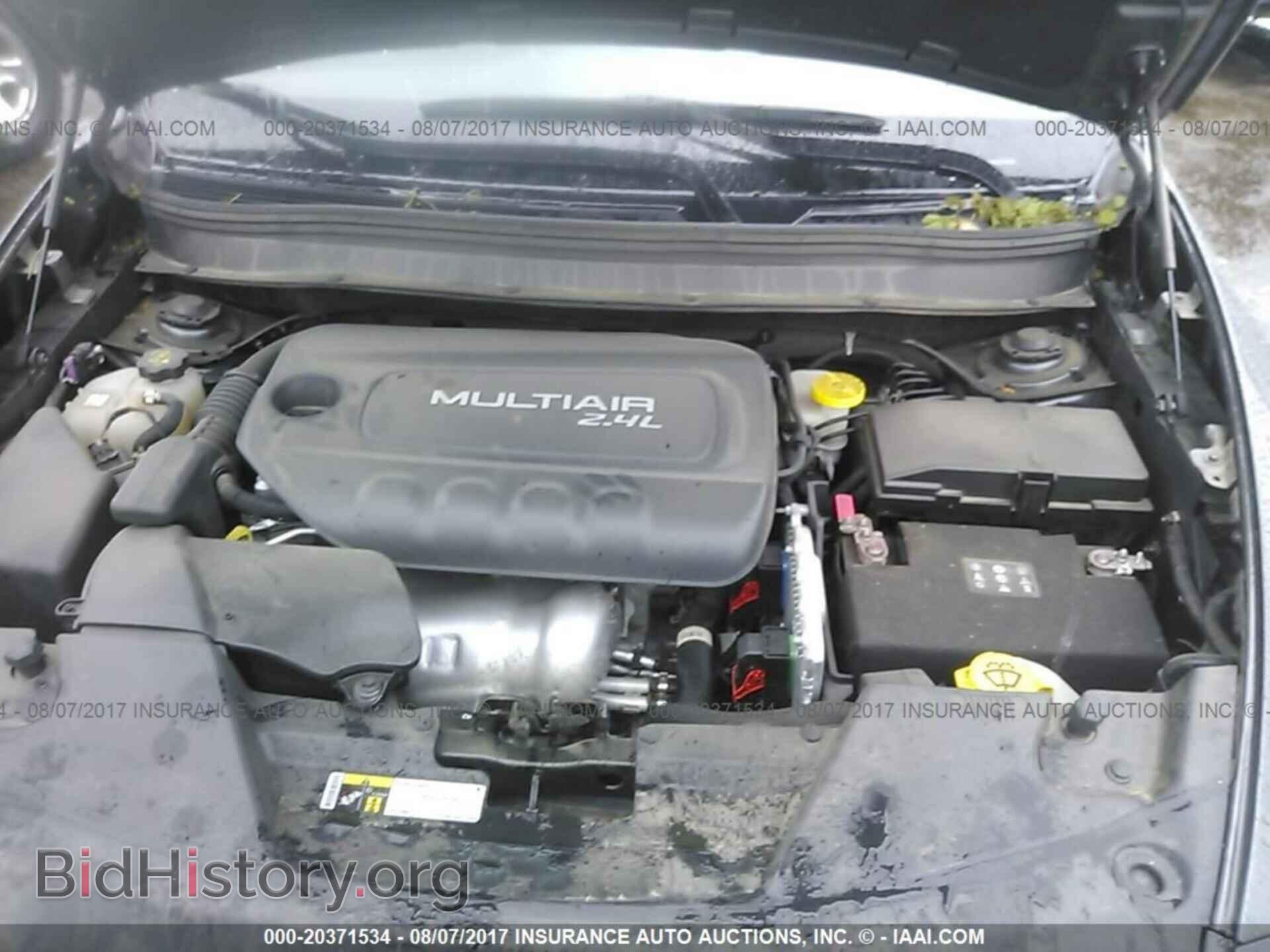 2015 Jeep Cherokee - VIN: 1C4PJMCB2FW551293 - Photo 10