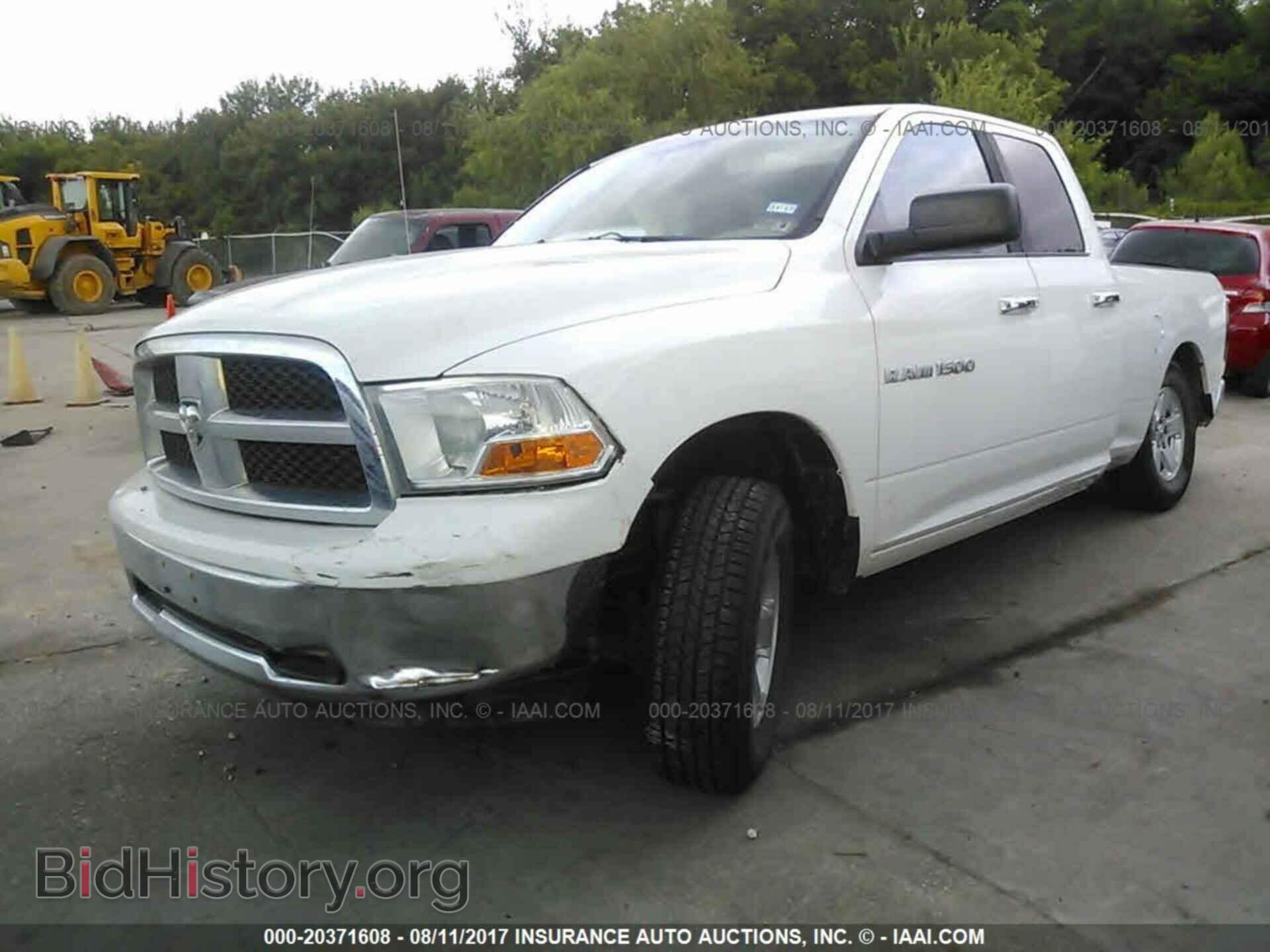 2012 Dodge Ram 1500 - VIN: 1C6RD7GP8CS201636 - Photo 2