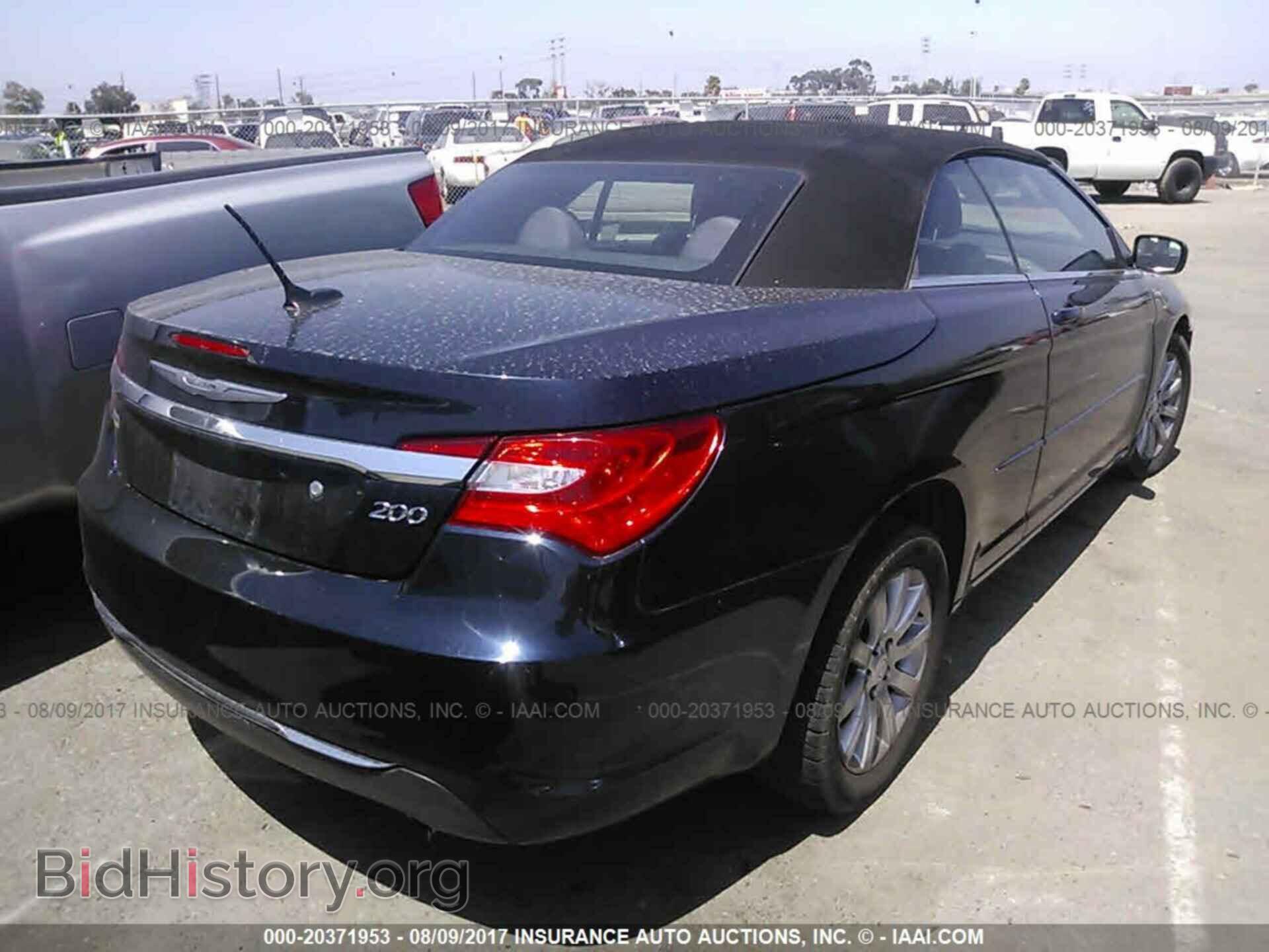 2012 Chrysler 200 - VIN: 1C3BCBEG9CN276013 - Photo 4
