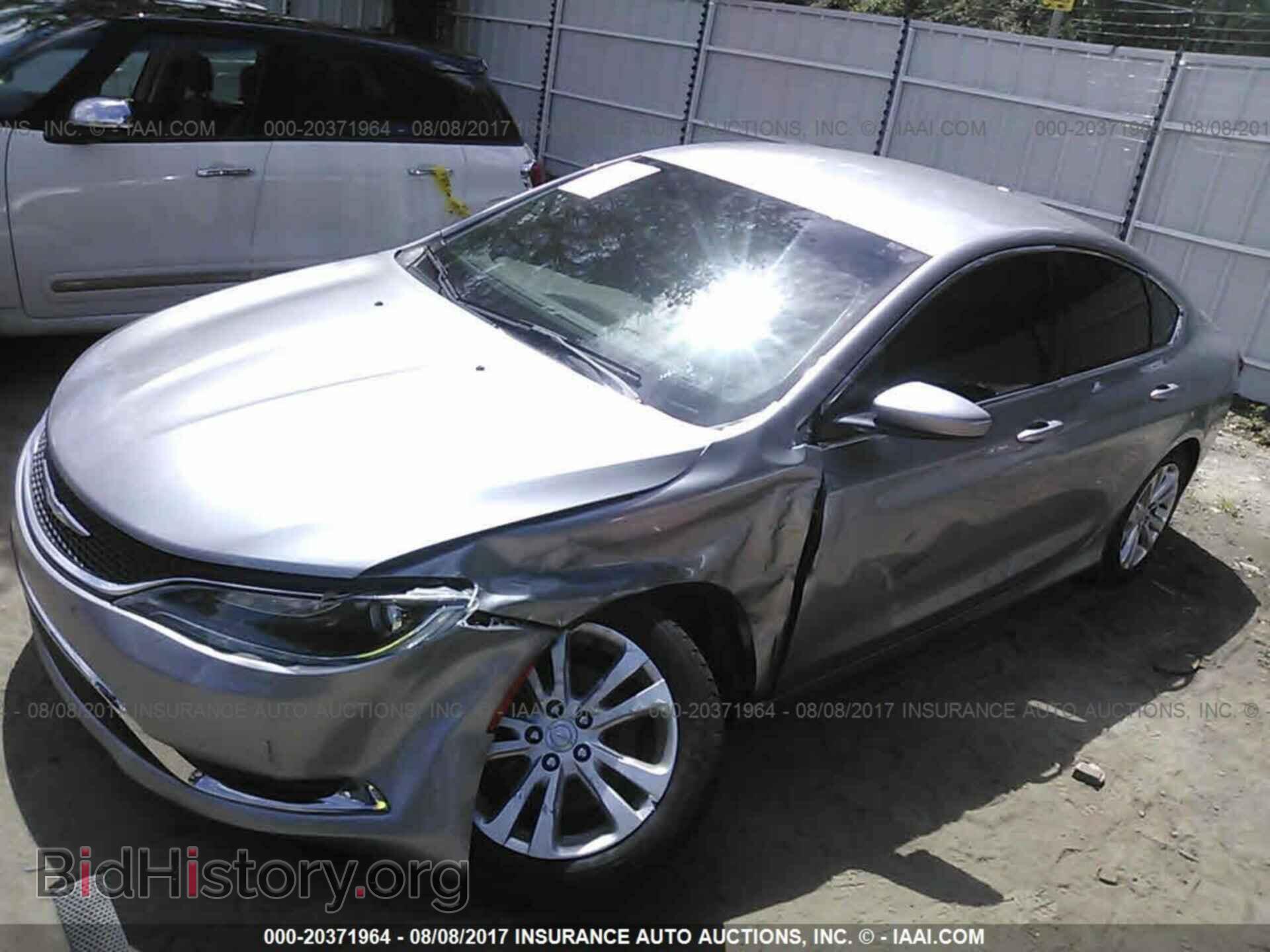 2016 Chrysler 200 - VIN: 1C3CCCAB6GN126970 - Photo 2