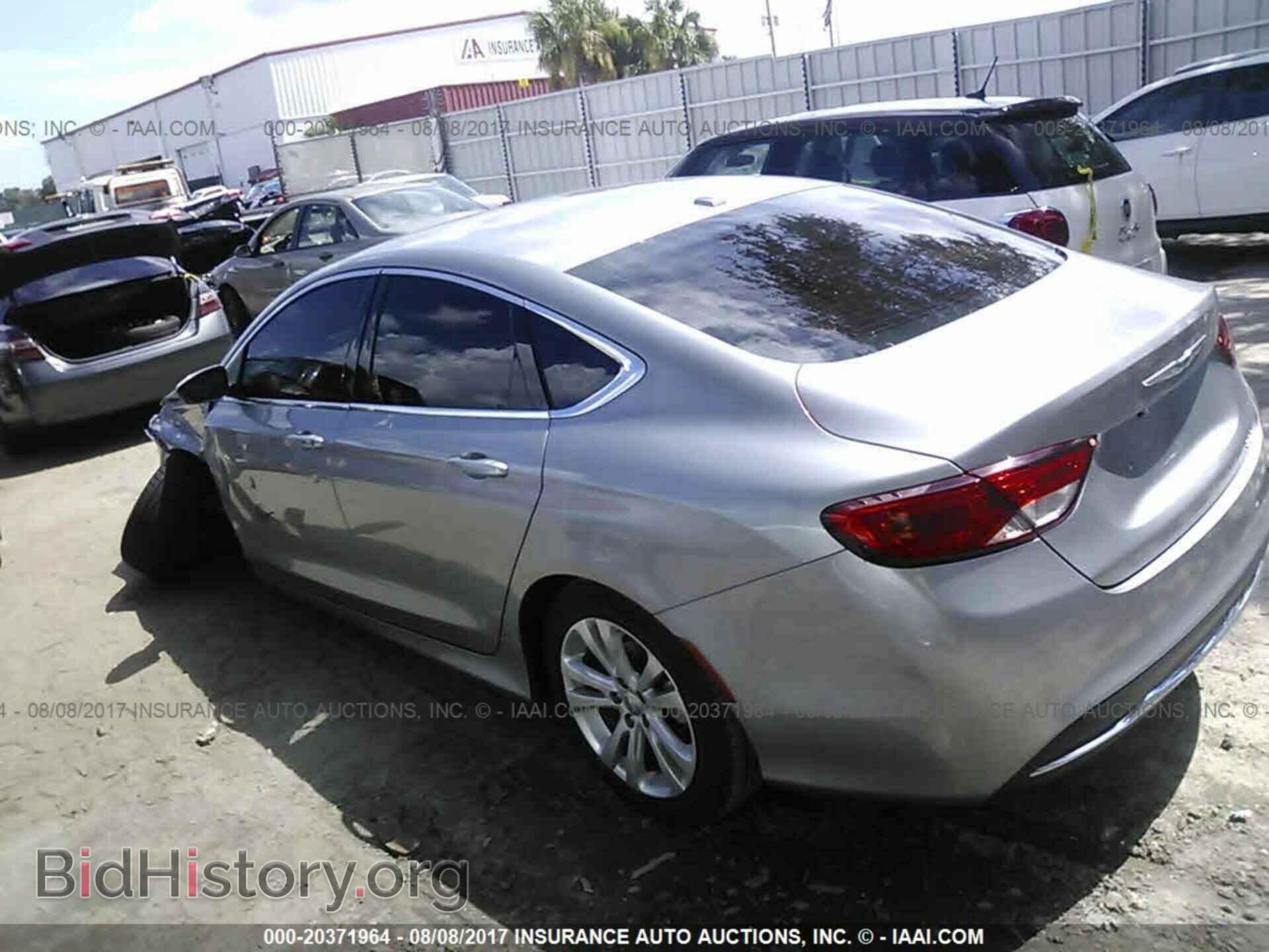 2016 Chrysler 200 - VIN: 1C3CCCAB6GN126970 - Photo 3