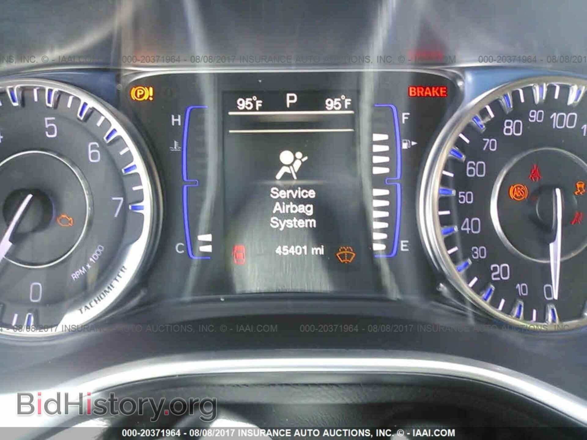 2016 Chrysler 200 - VIN: 1C3CCCAB6GN126970 - Photo 7