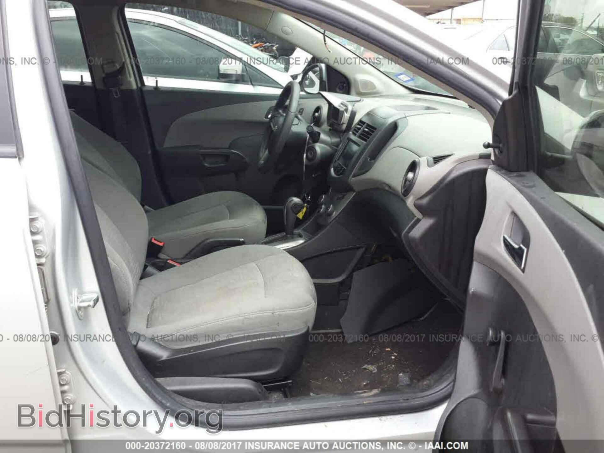 2014 Chevrolet Sonic - VIN: 1G1JA5SH0E4105731 - Фото 5