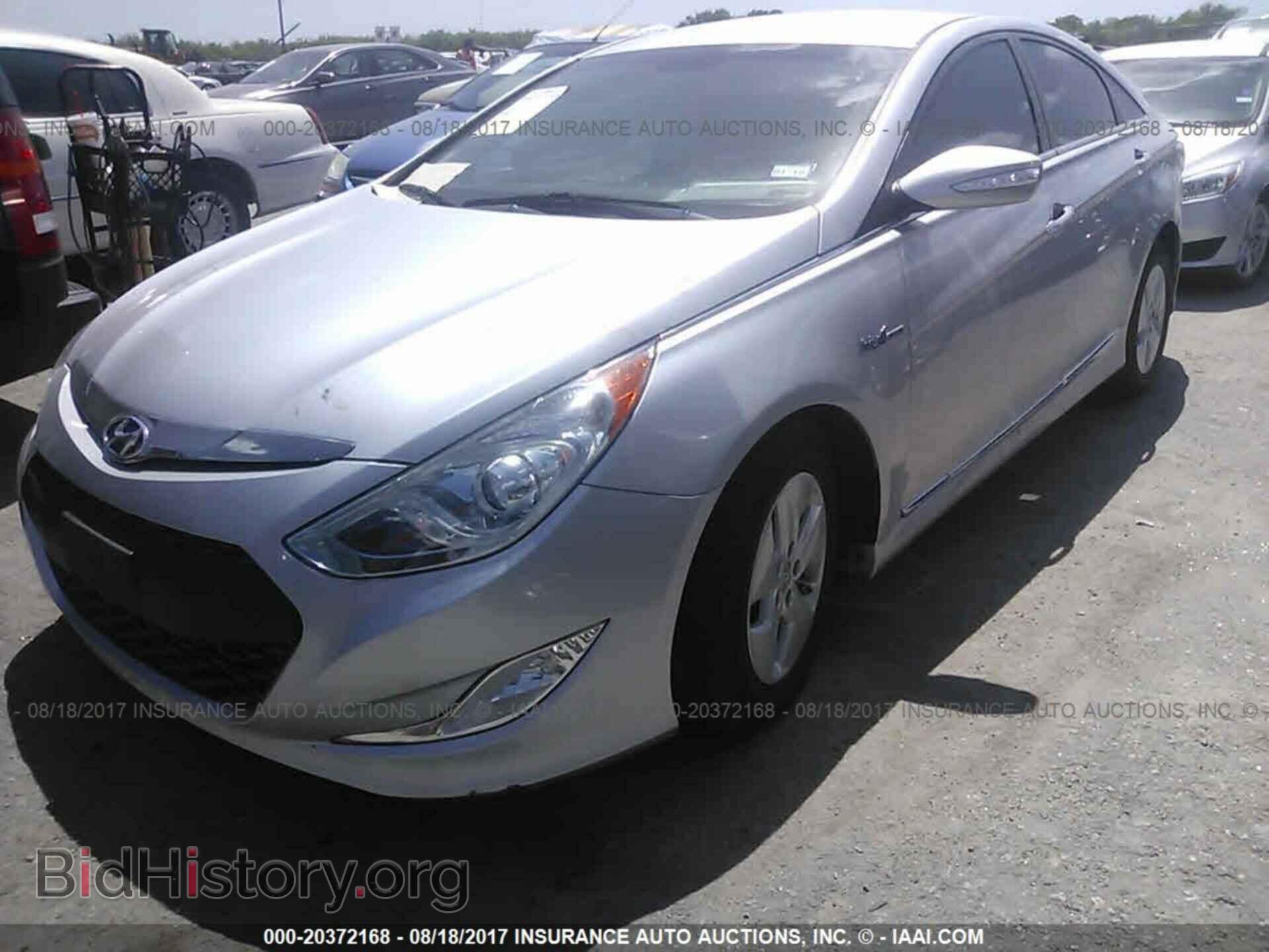 2012 Hyundai Sonata - VIN: KMHEC4A43CA042100 - Photo 2