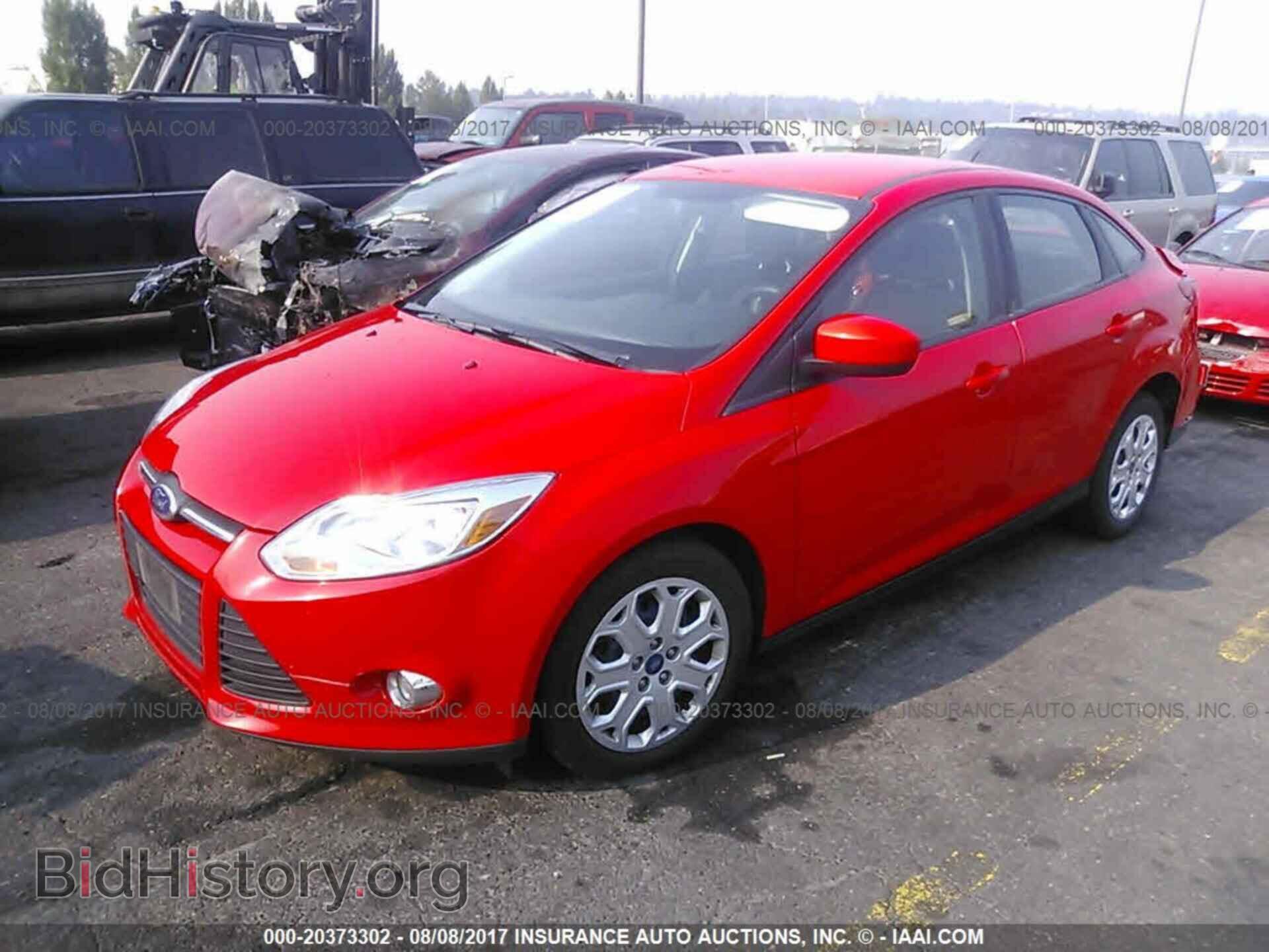 2012 Ford Focus - VIN: 1FAHP3F27CL120976 - Фото 2
