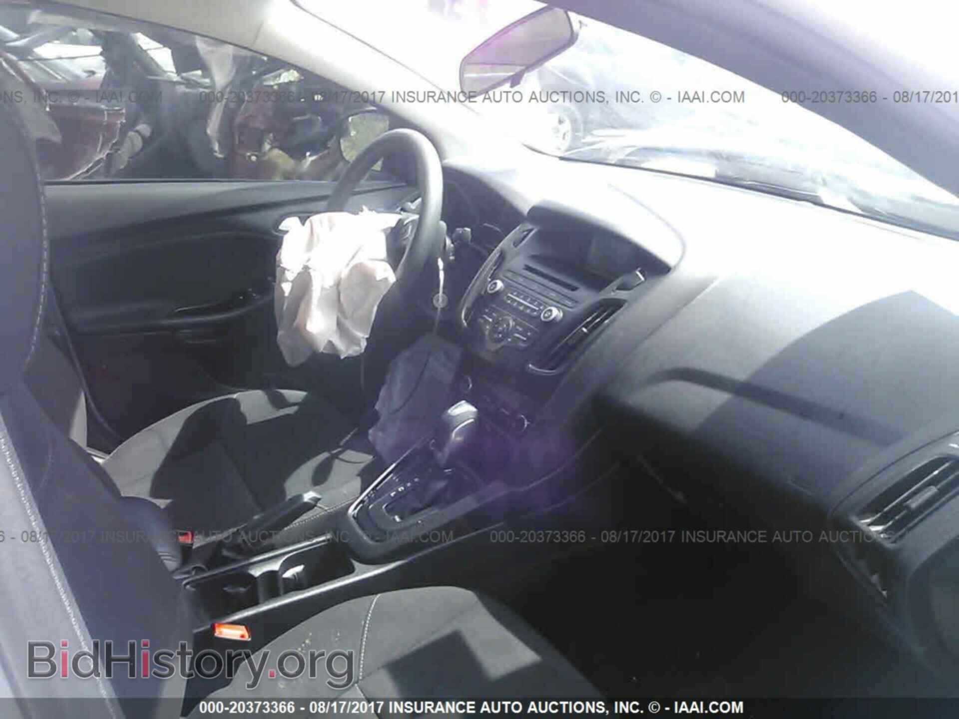2015 Ford Focus - VIN: 1FADP3F21FL219439 - Photo 5