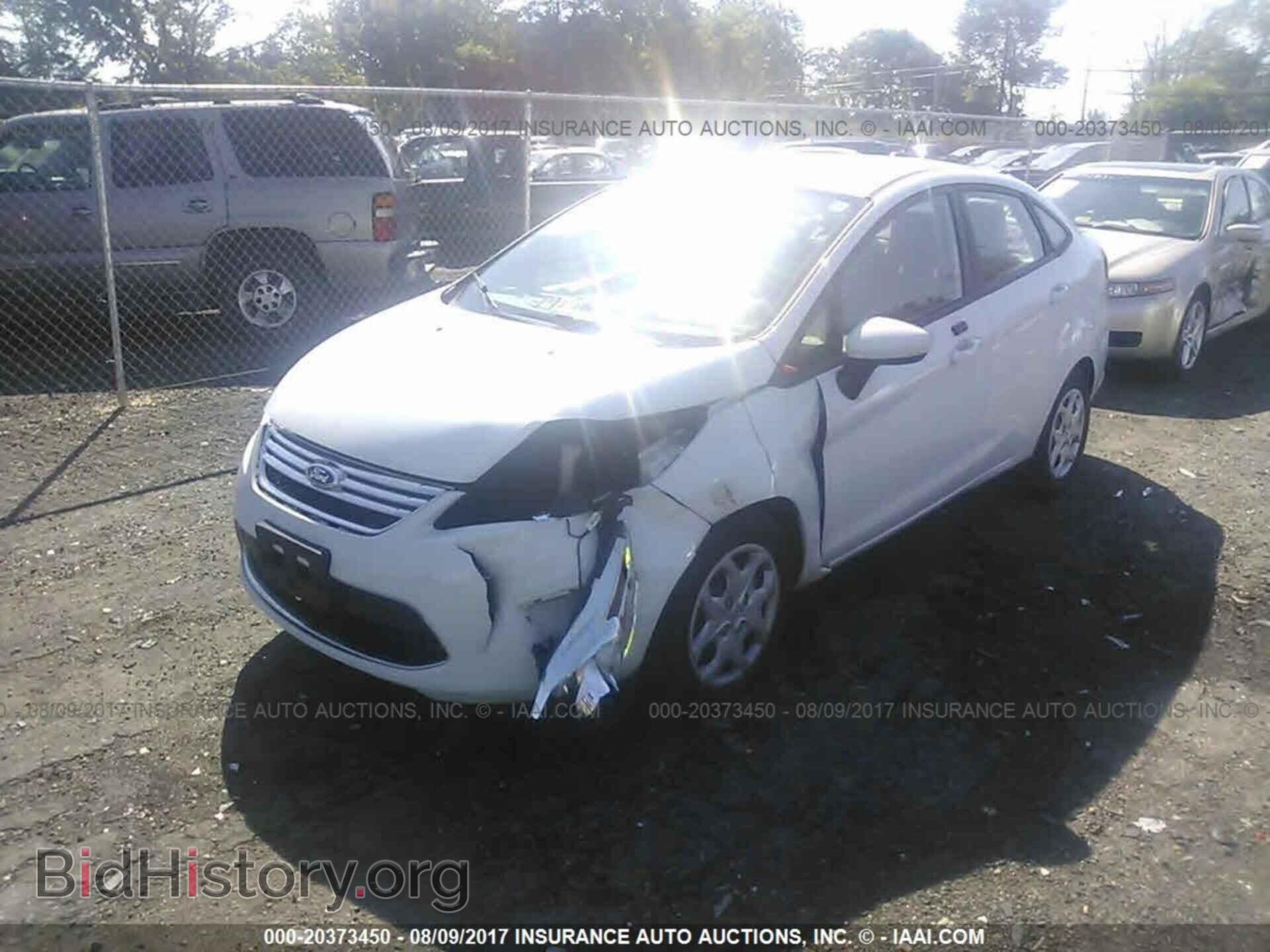 2012 Ford Fiesta - VIN: 3FADP4BJ6CM102033 - Фото 2