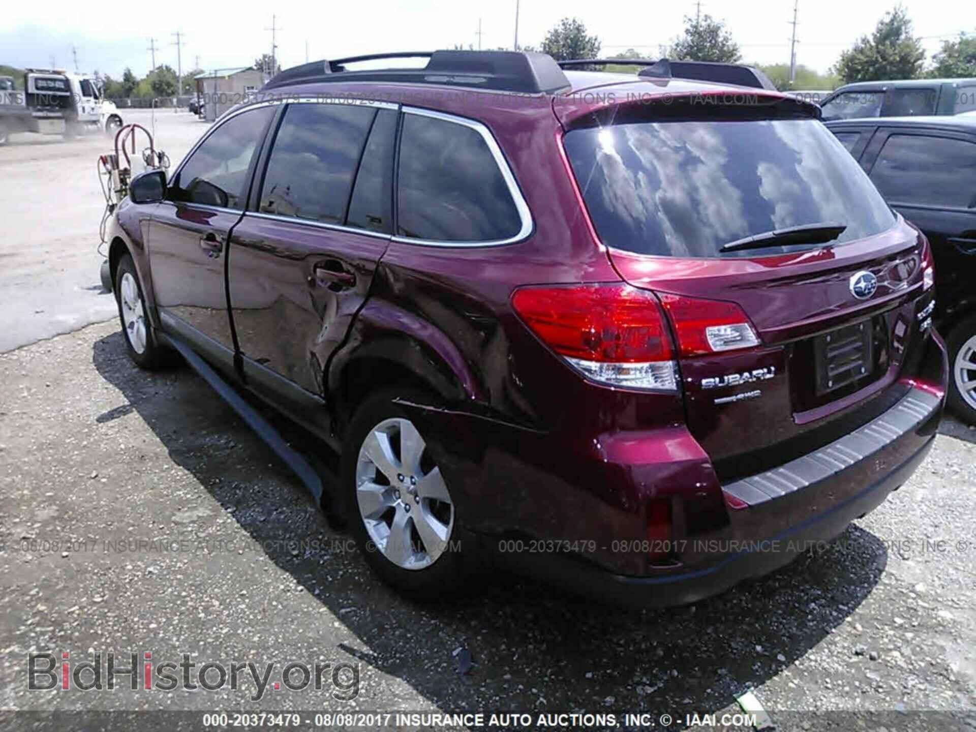 2011 Subaru Outback - VIN: 4S4BRELC3B2386143 - Фото 3