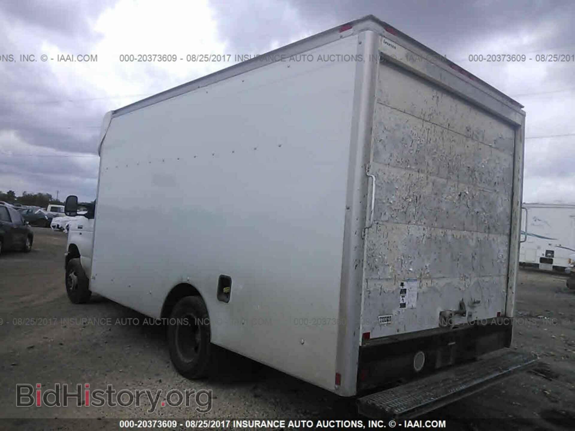 2011 Ford Econoline - VIN: 1FDWE3FLXBDA04871 - Фото 3