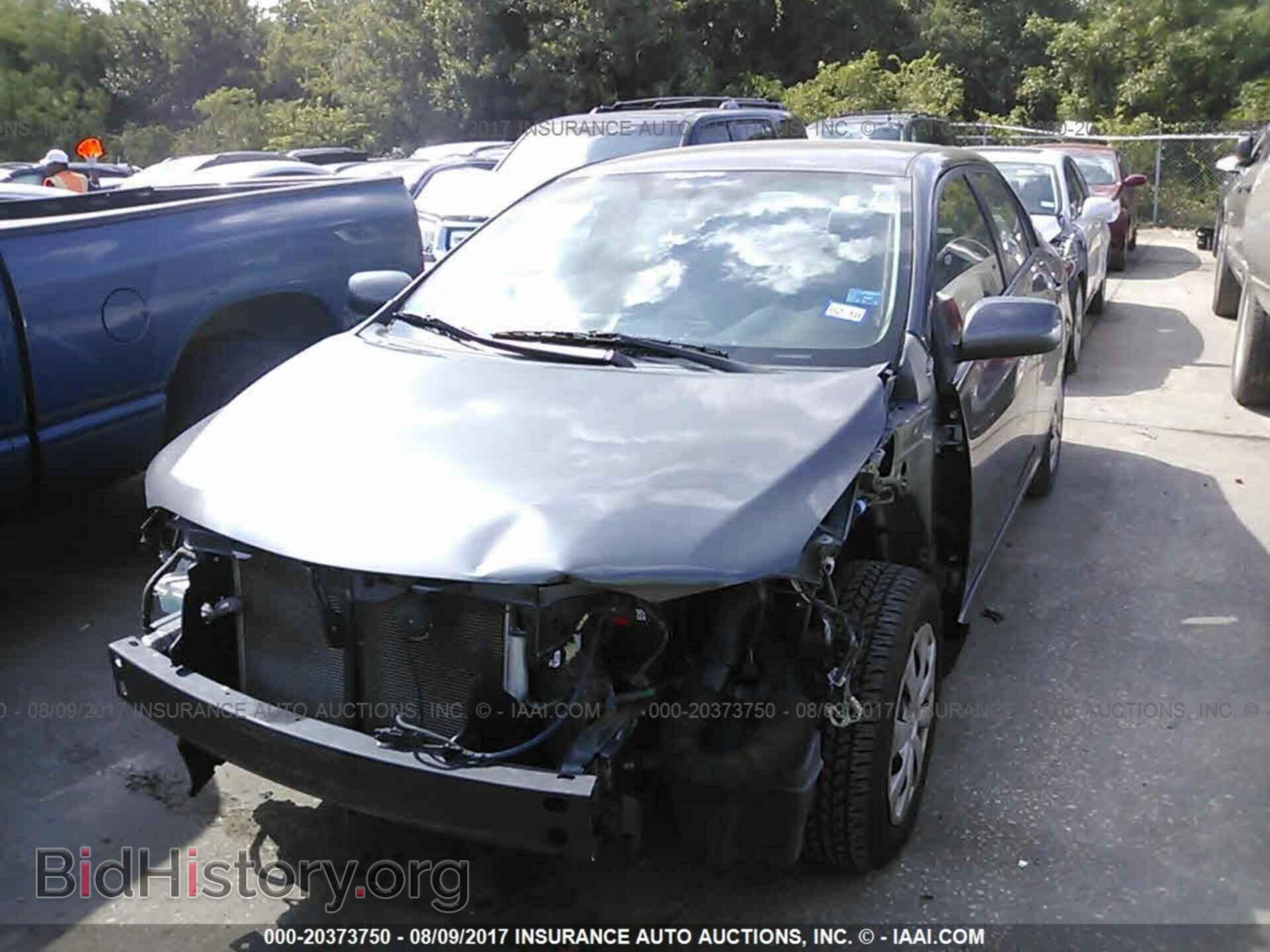2011 Toyota Corolla - VIN: 2T1BU4EE2BC580109 - Фото 2