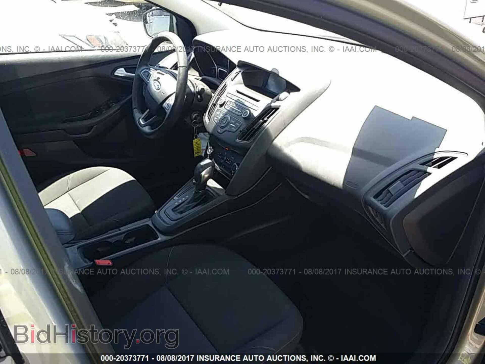 2016 Ford Focus - VIN: 1FADP3F21GL301561 - Фото 5