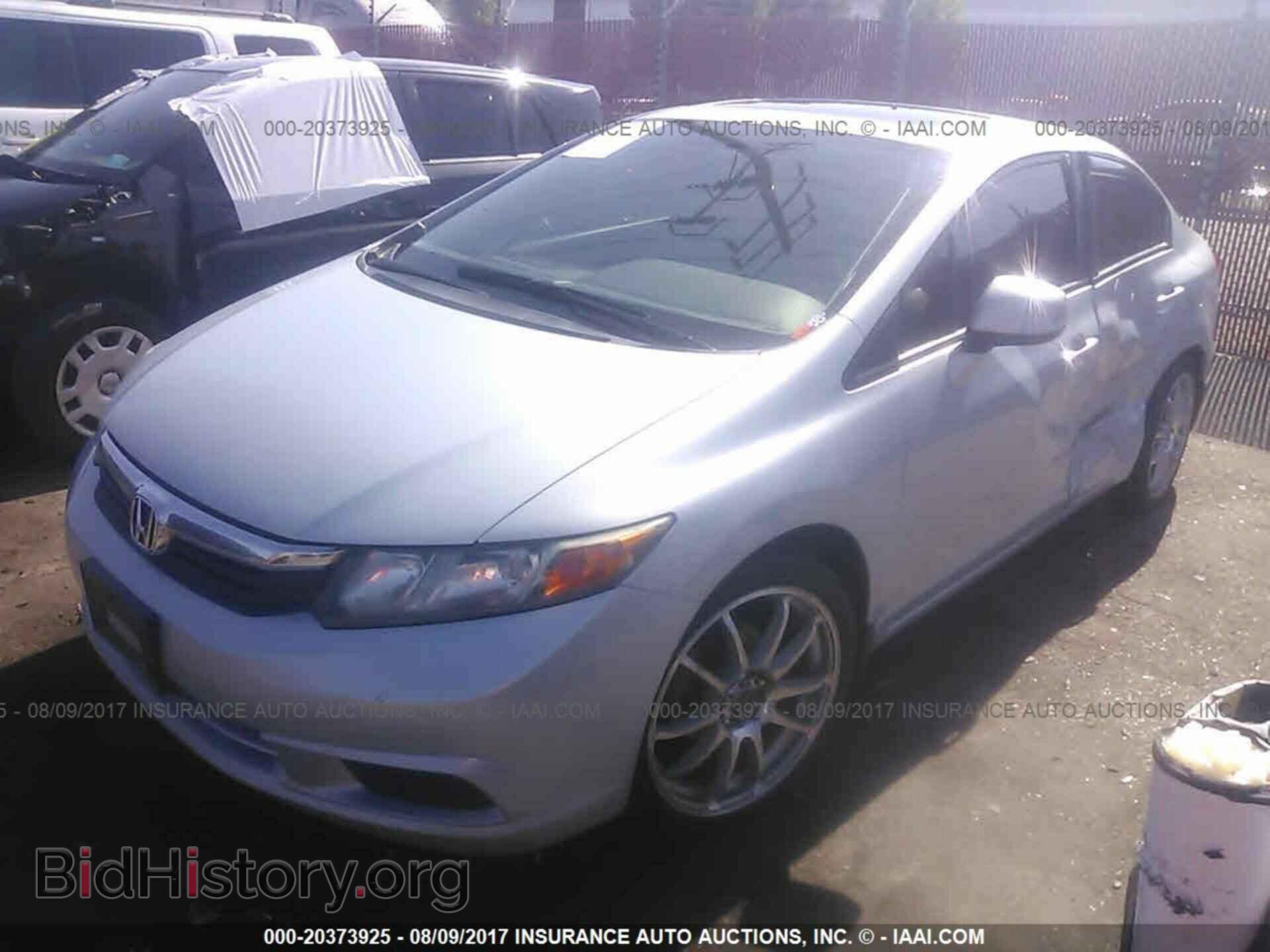 2012 Honda Civic - VIN: 2HGFB2F99CH566391 - Photo 2