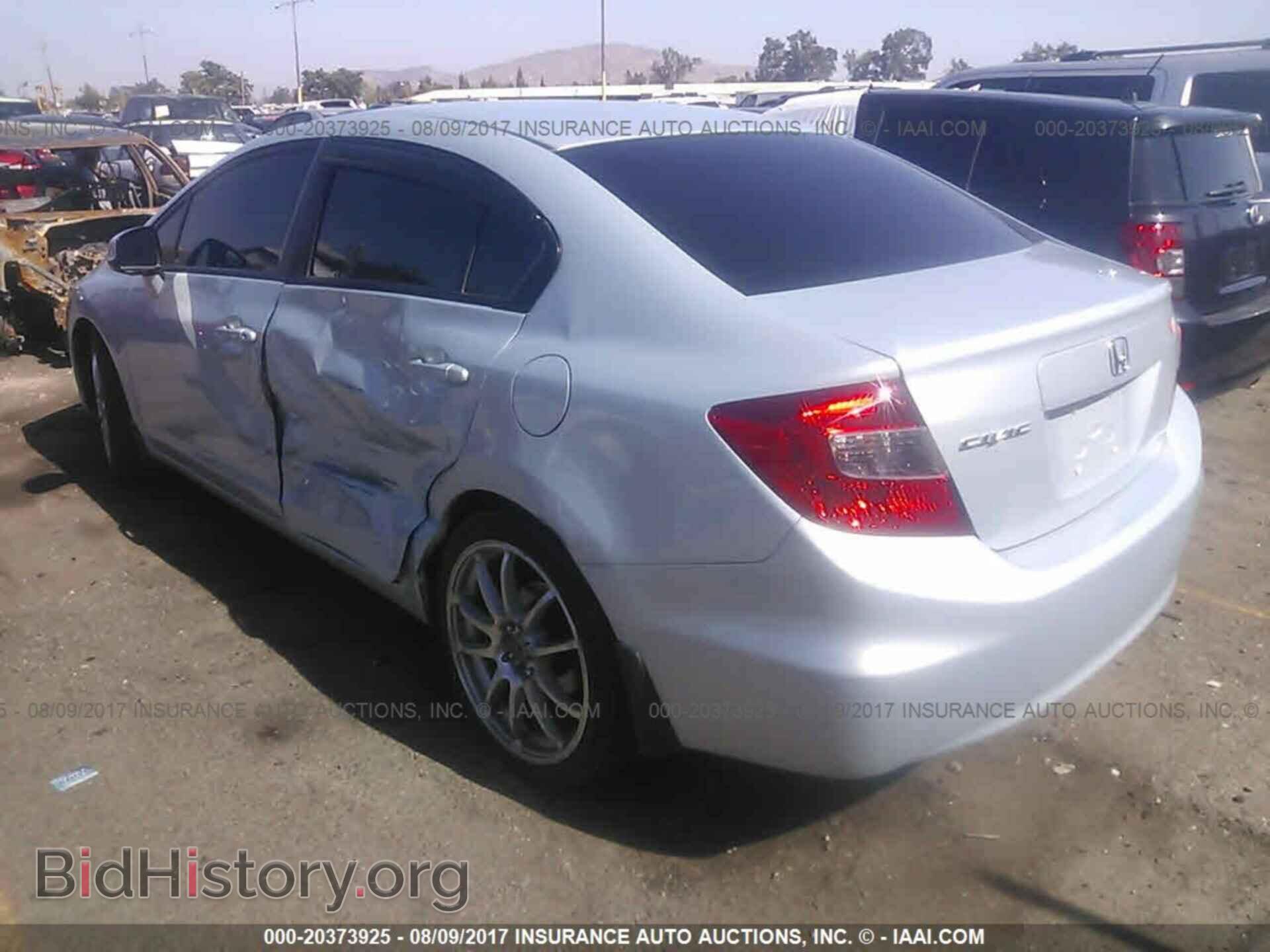 2012 Honda Civic - VIN: 2HGFB2F99CH566391 - Photo 3