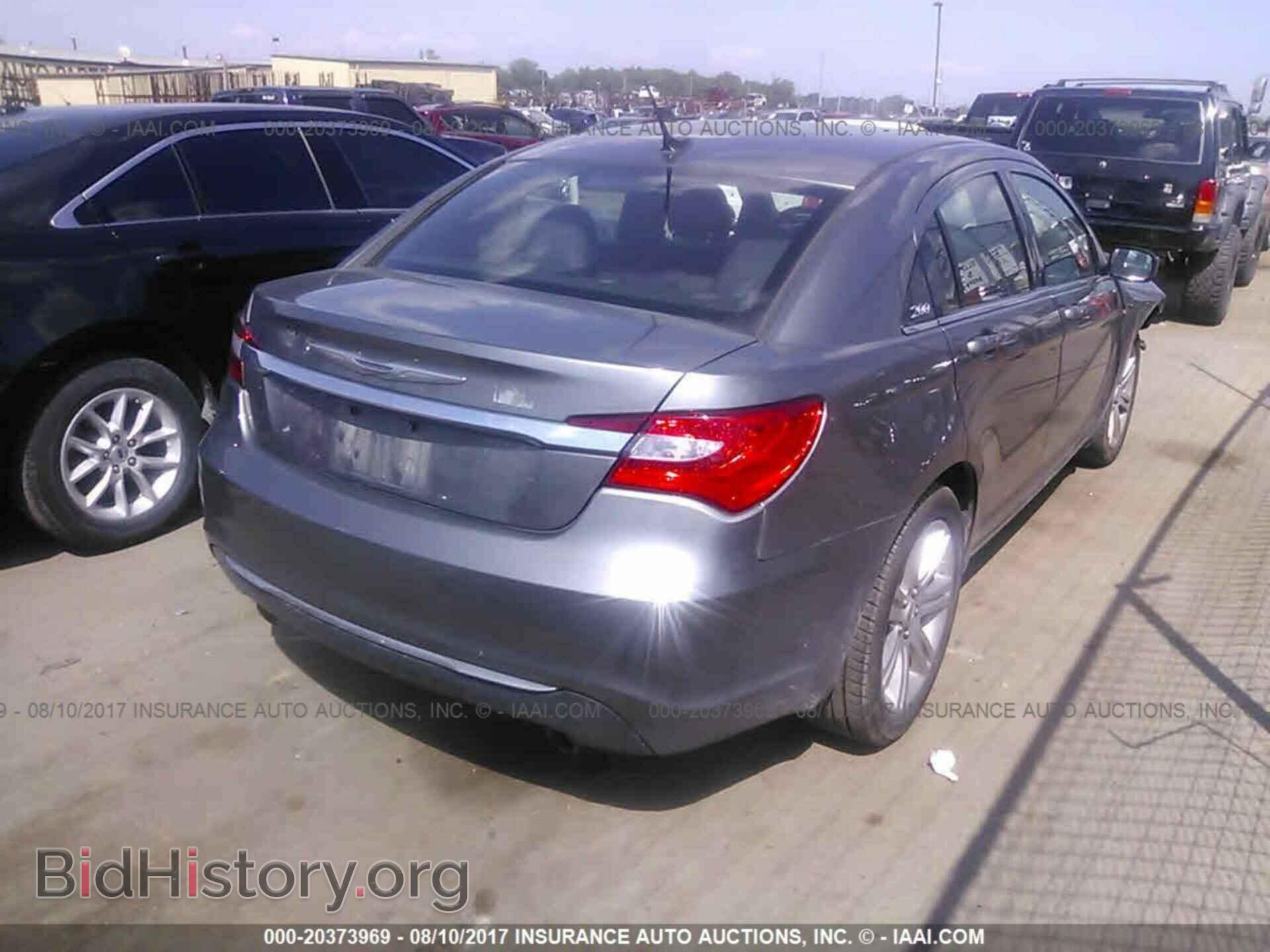 2012 Chrysler 200 - VIN: 1C3CCBBG2CN283006 - Photo 4