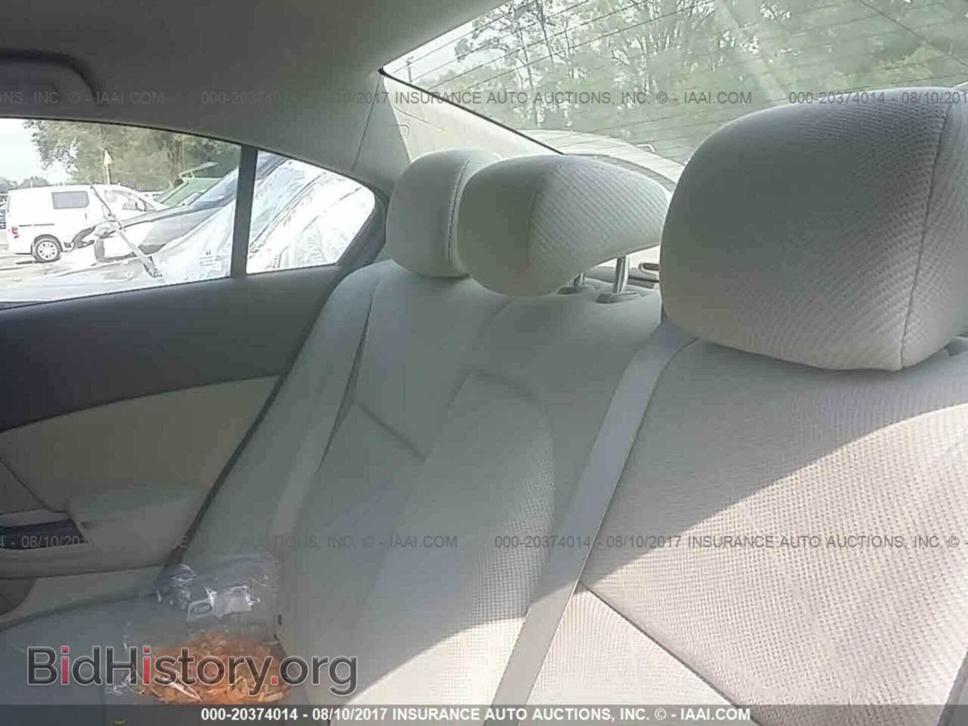 2012 Honda Civic - VIN: 19XFB2F56CE022888 - Photo 8