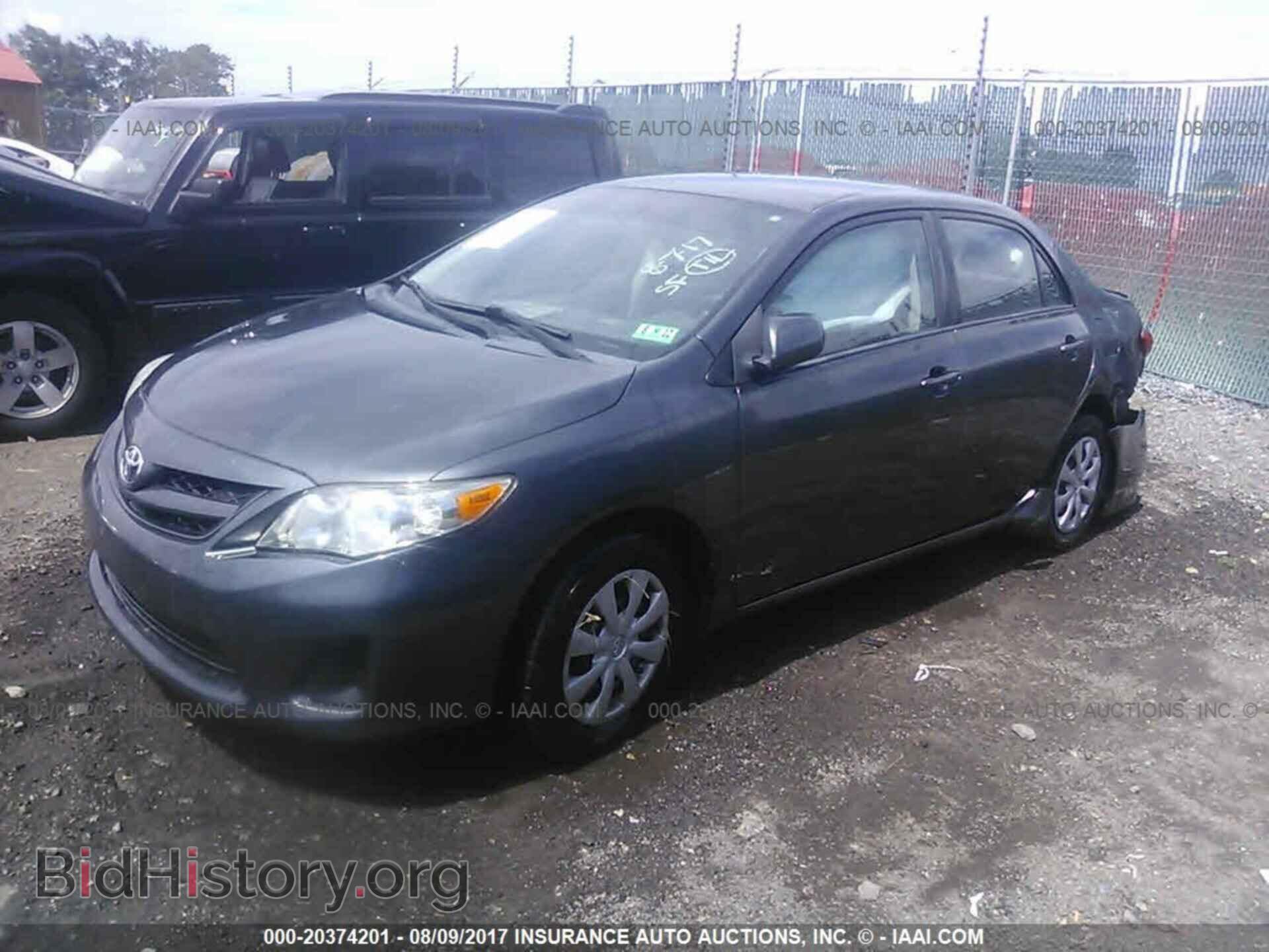 2011 Toyota Corolla - VIN: 2T1BU4EE2BC664477 - Фото 2