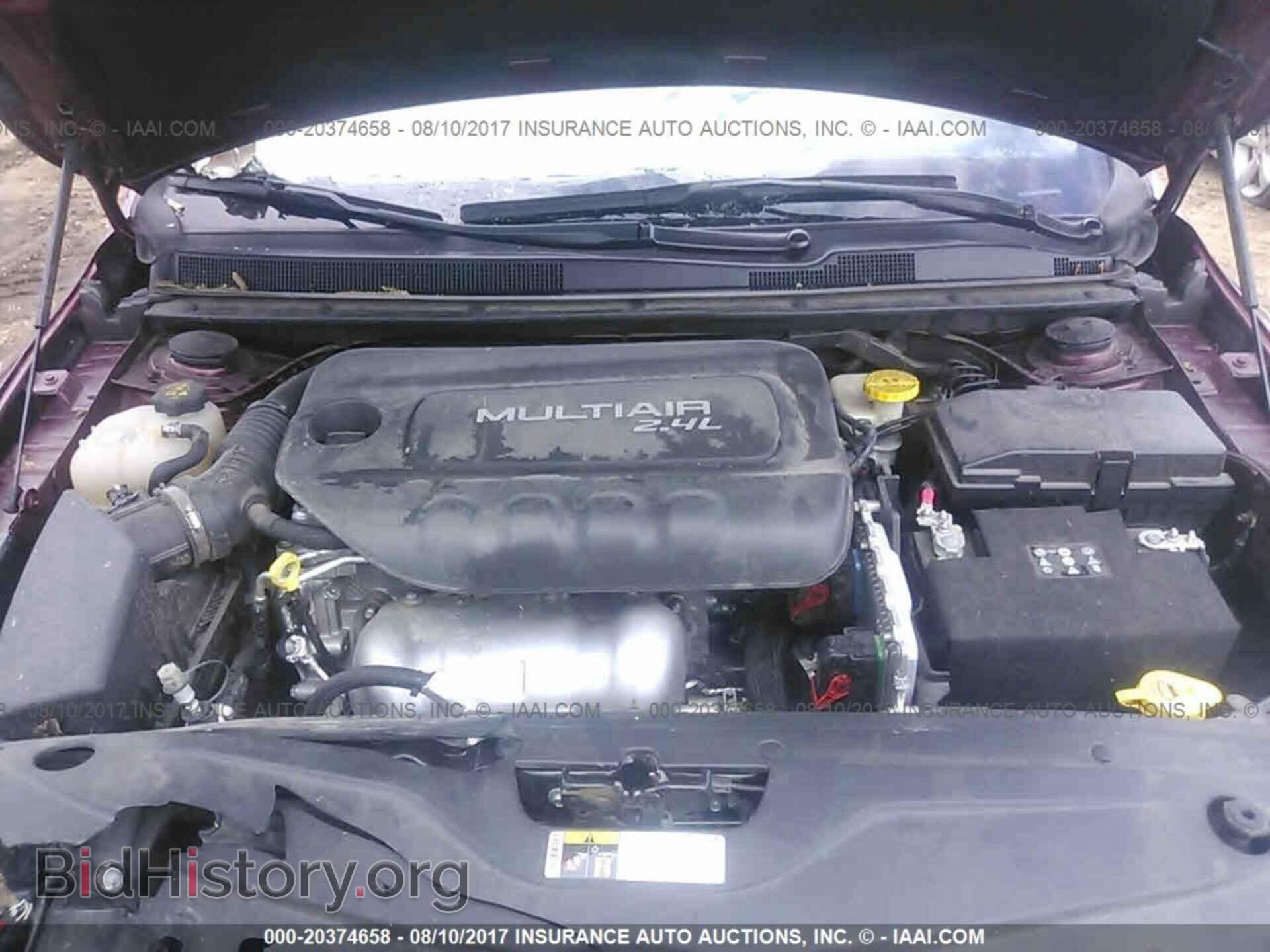 2016 Chrysler 200 - VIN: 1C3CCCAB0GN145398 - Photo 10