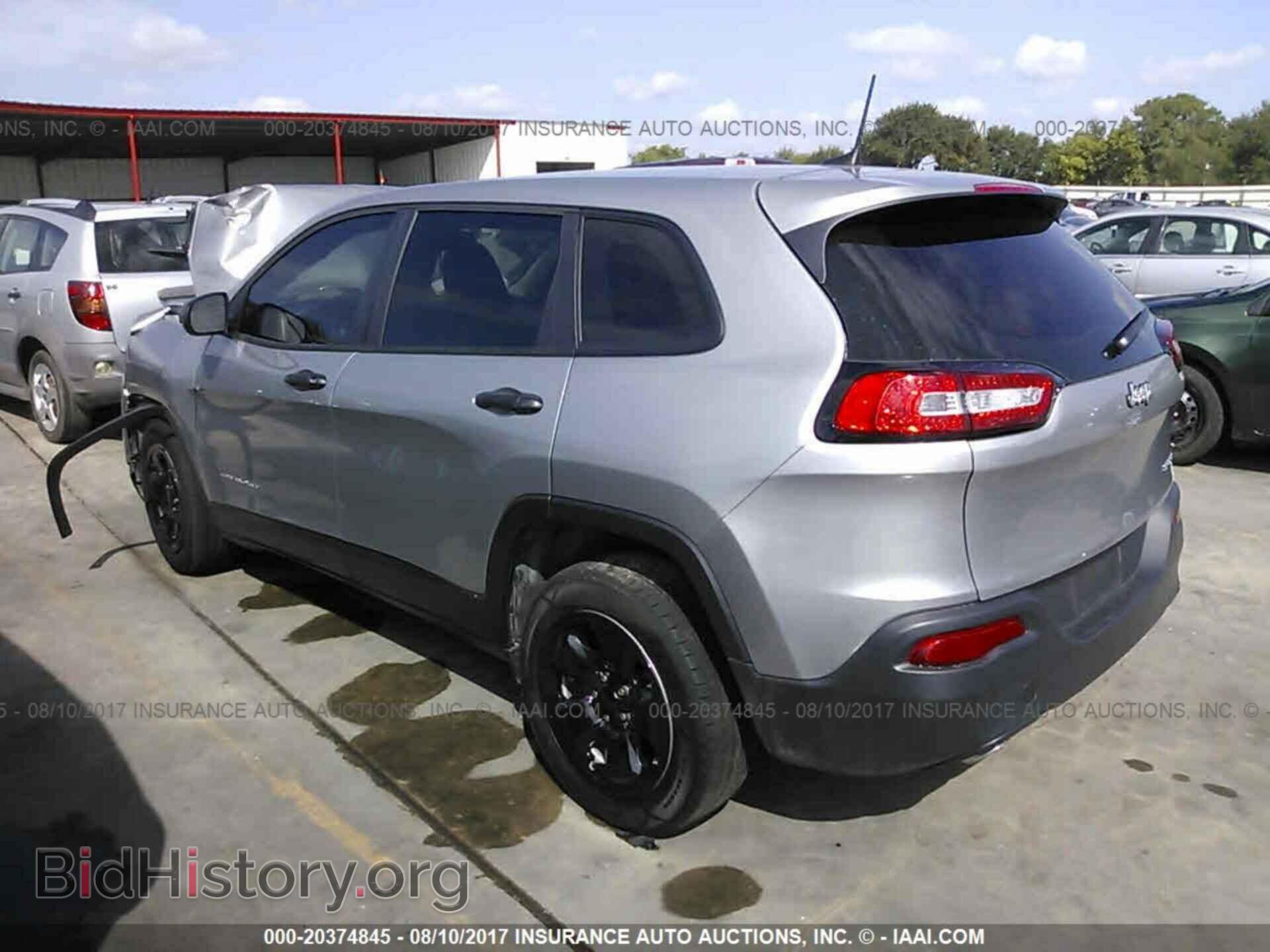 2017 Jeep Cherokee - VIN: 1C4PJLAB9HW669342 - Photo 3
